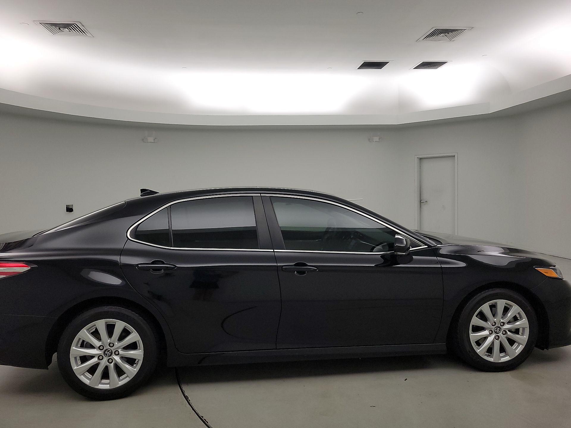 Thumbnail: 2019 Toyota Camry - 4