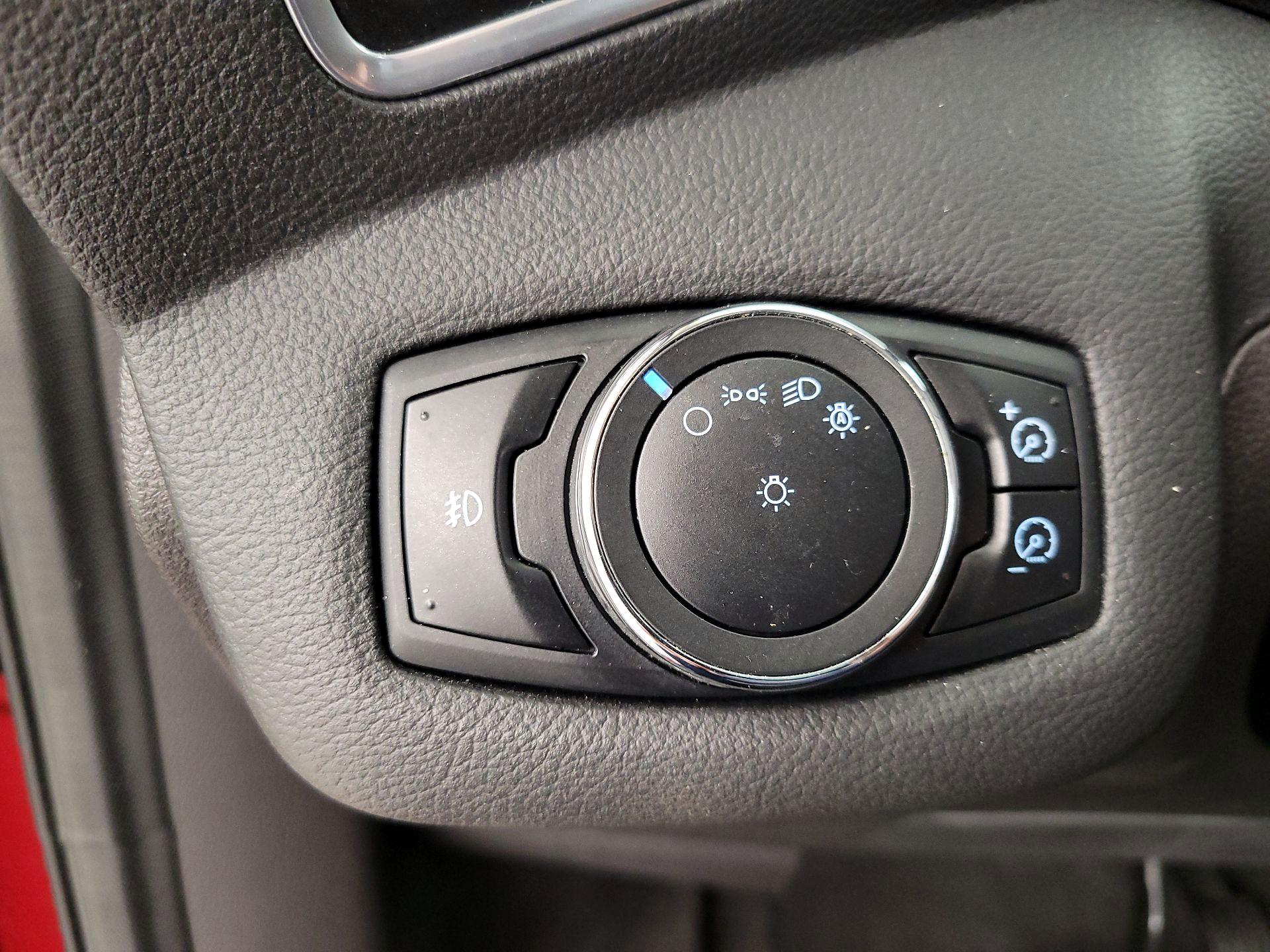 Thumbnail: 2013 Ford Escape - 13