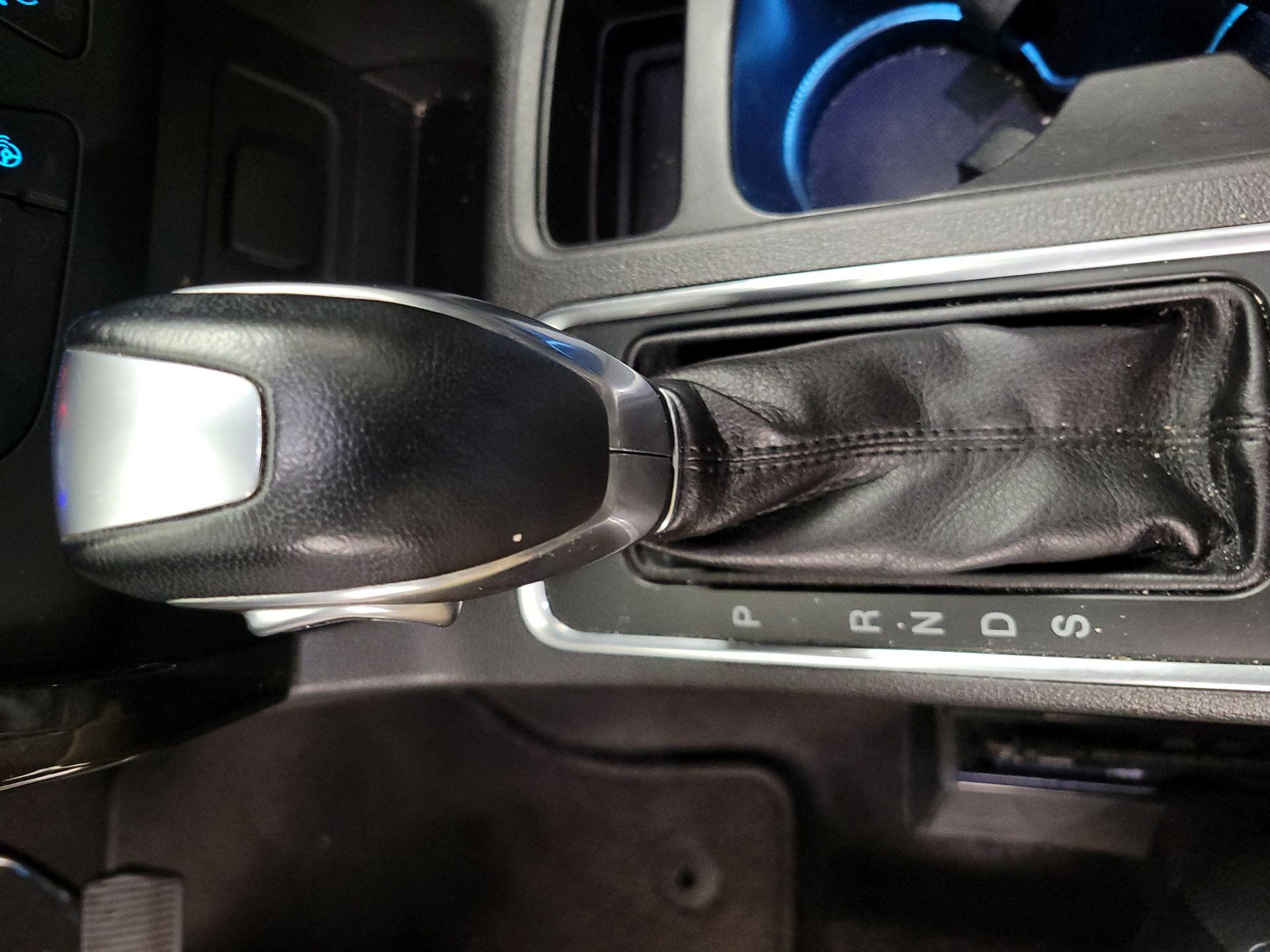 Thumbnail: 2019 Ford Escape - 16
