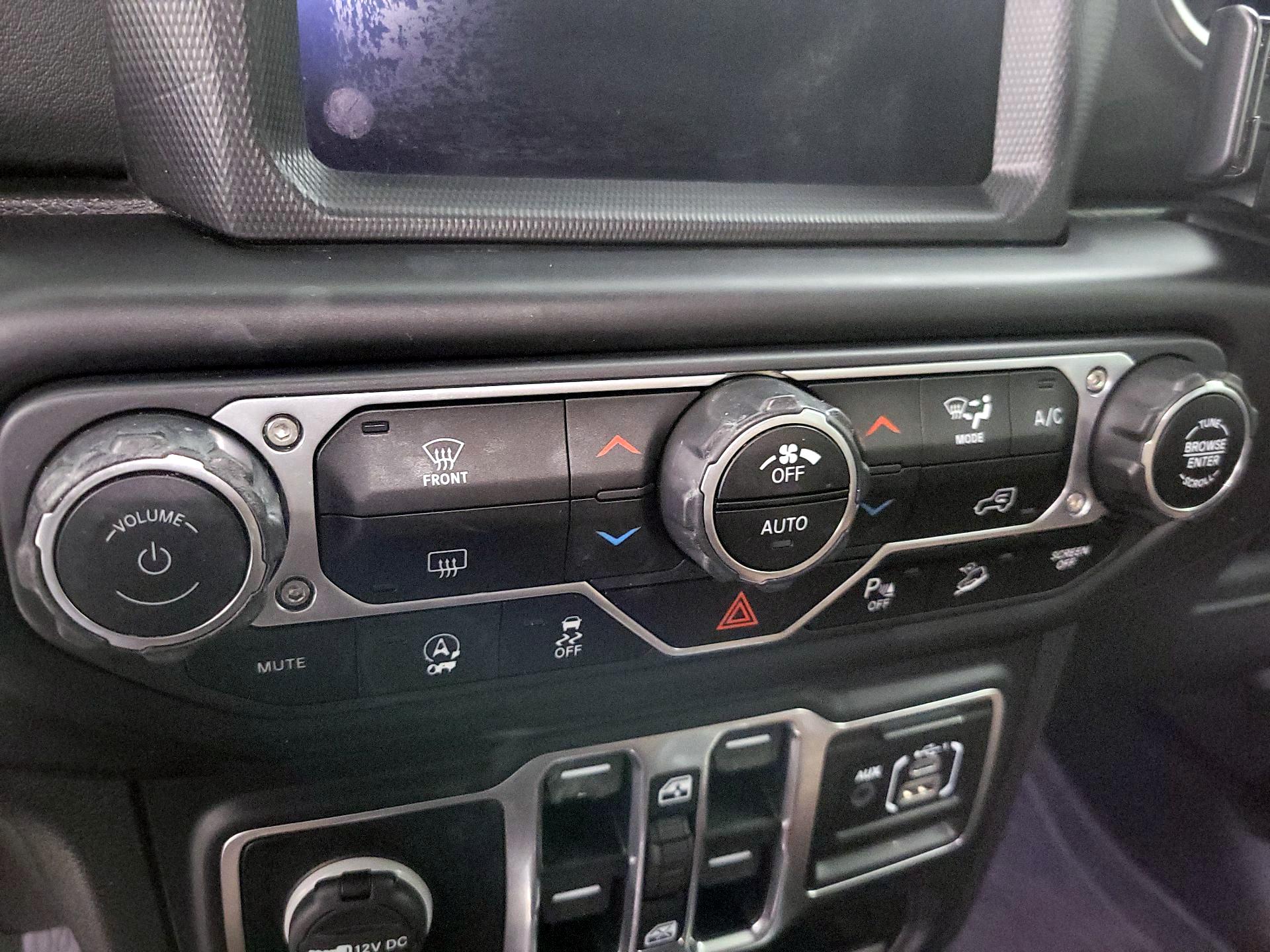 Thumbnail: 2020 Jeep Wrangler - 15