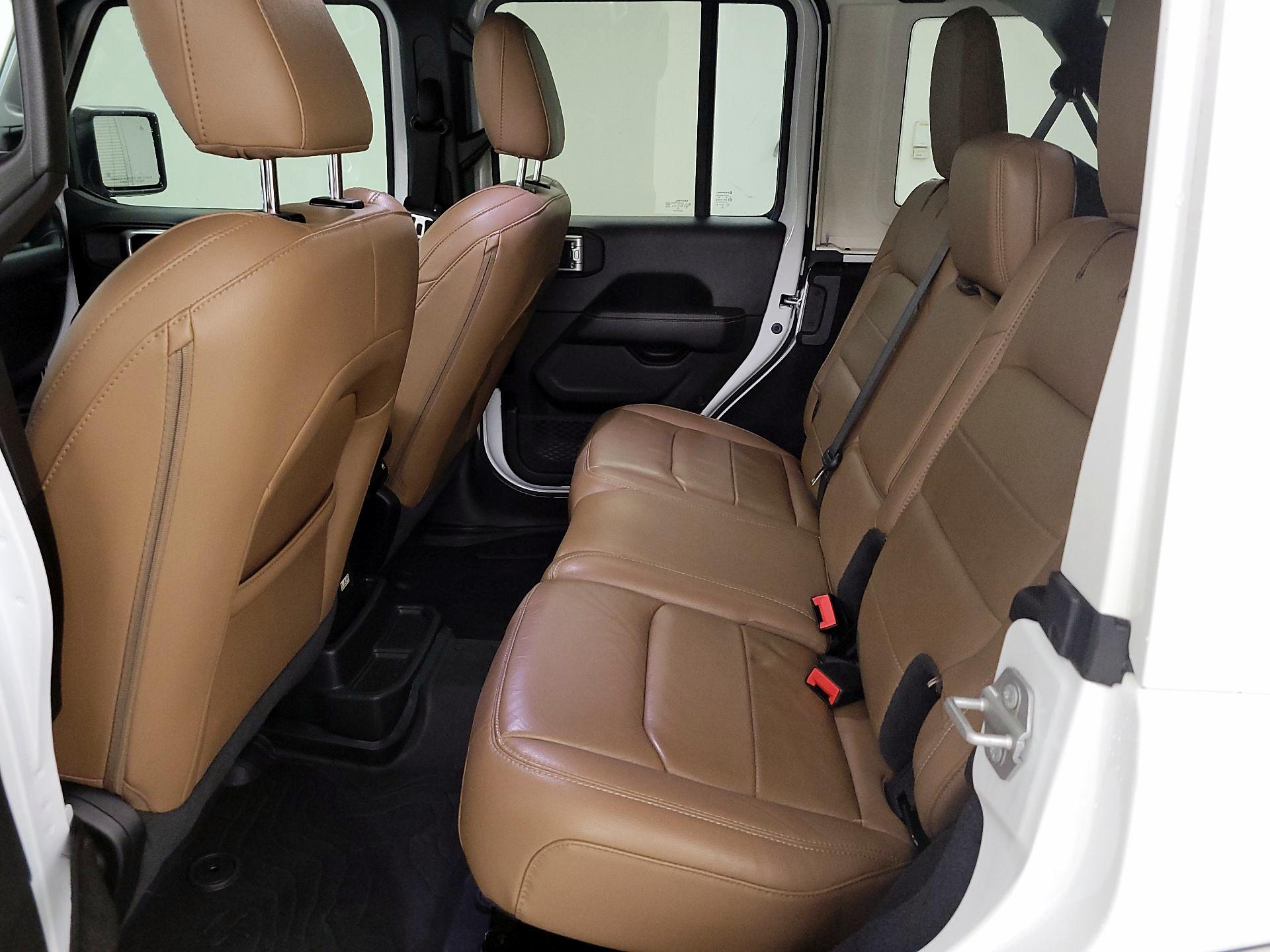 Thumbnail: 2020 Jeep Wrangler - 18