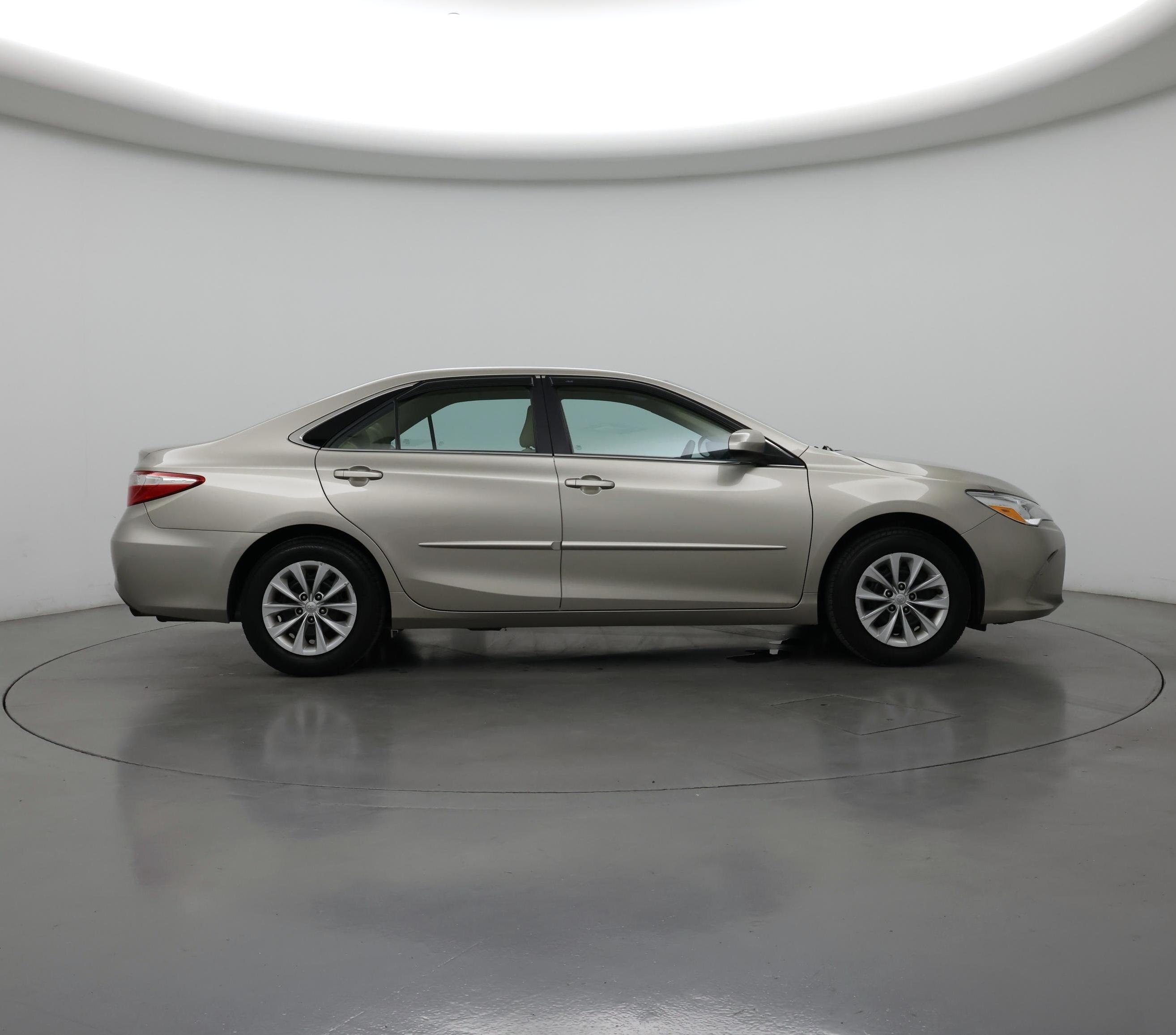 Thumbnail: 2016 Toyota Camry - 7