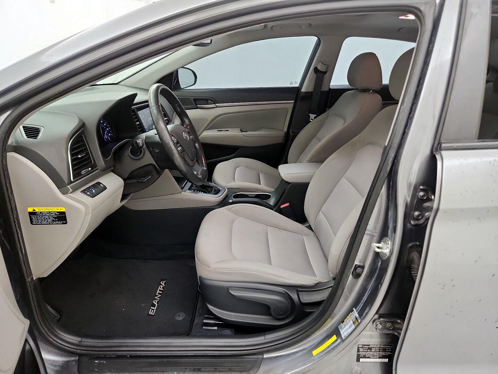 Thumbnail: 2018 Hyundai Elantra - 11