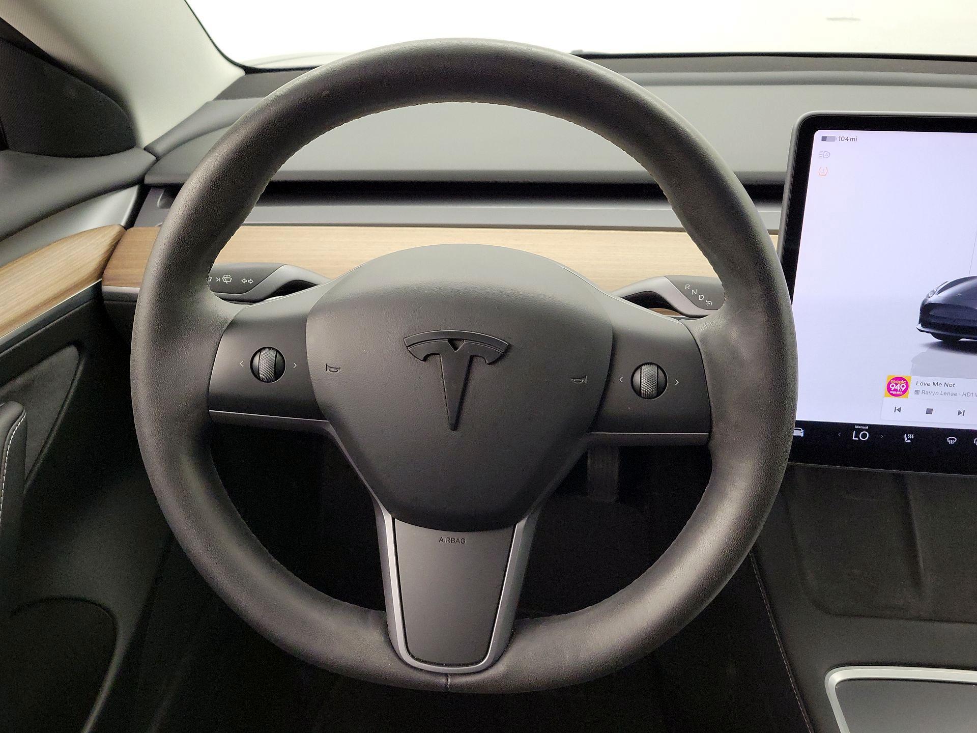 Thumbnail: 2023 Tesla Model 3 - 10
