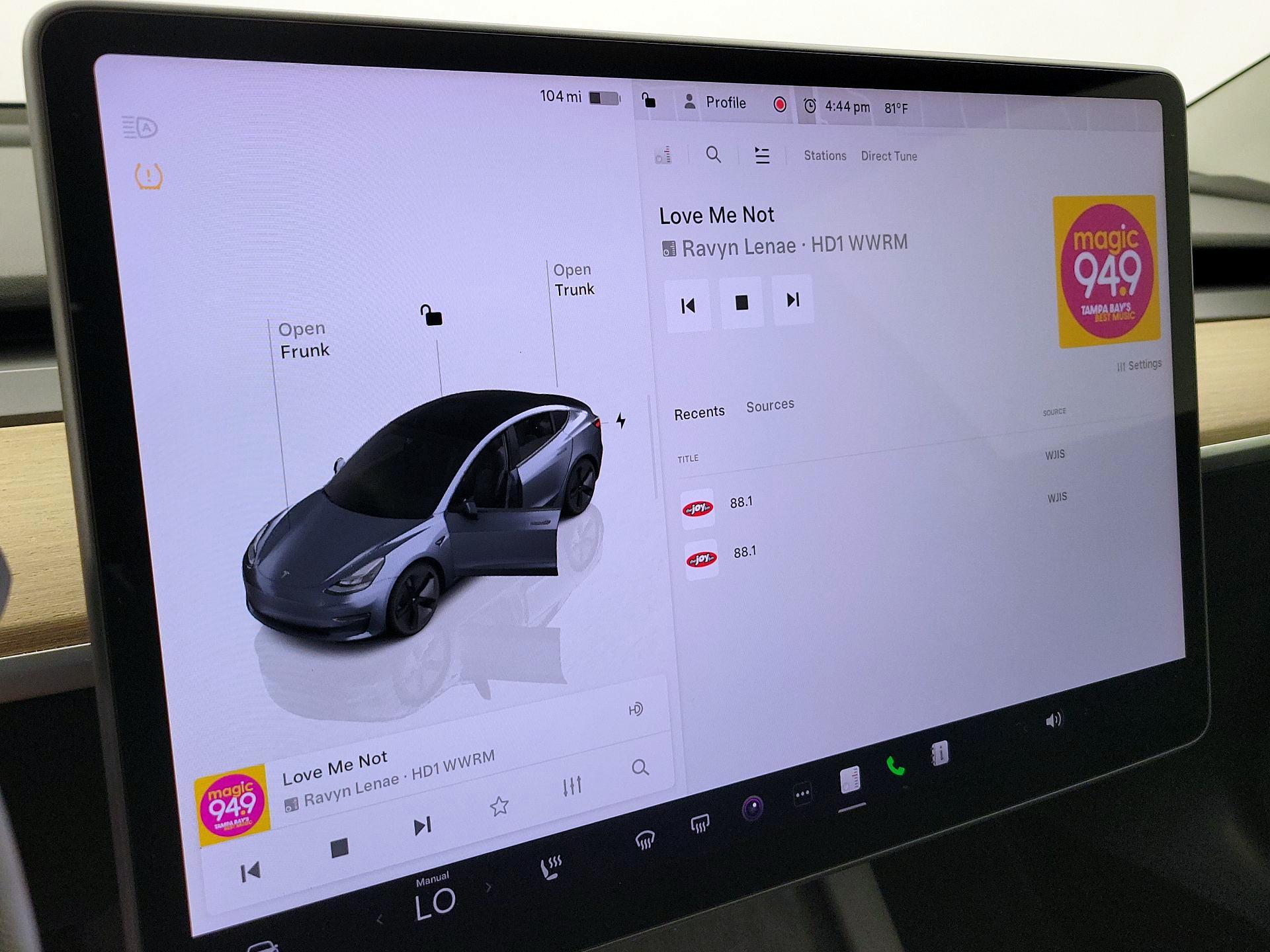 Thumbnail: 2023 Tesla Model 3 - 16