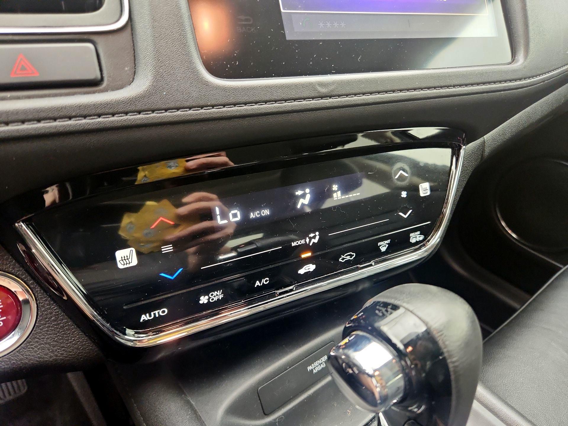 Thumbnail: 2016 Honda HR-V - 16