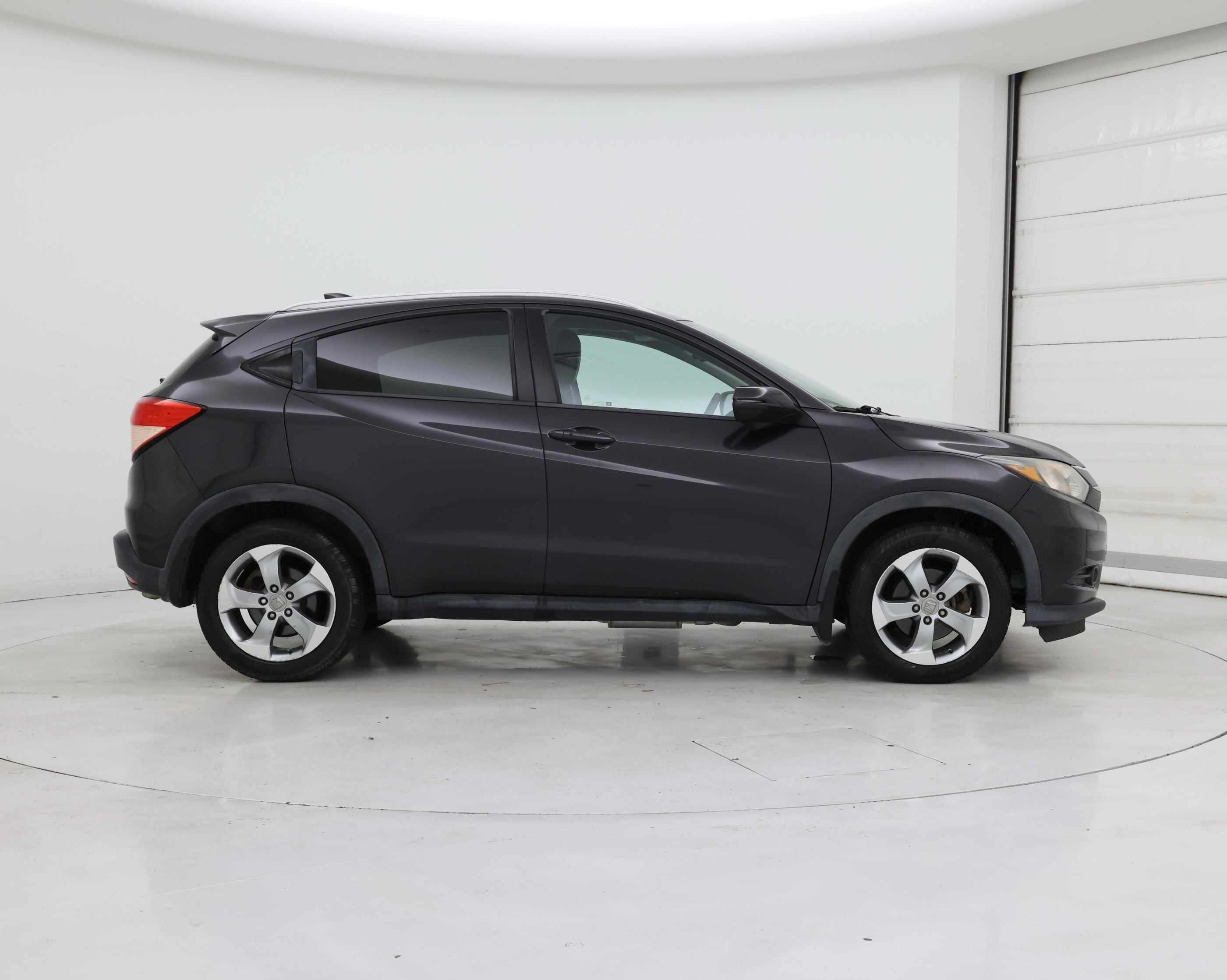 Thumbnail: 2016 Honda HR-V - 7