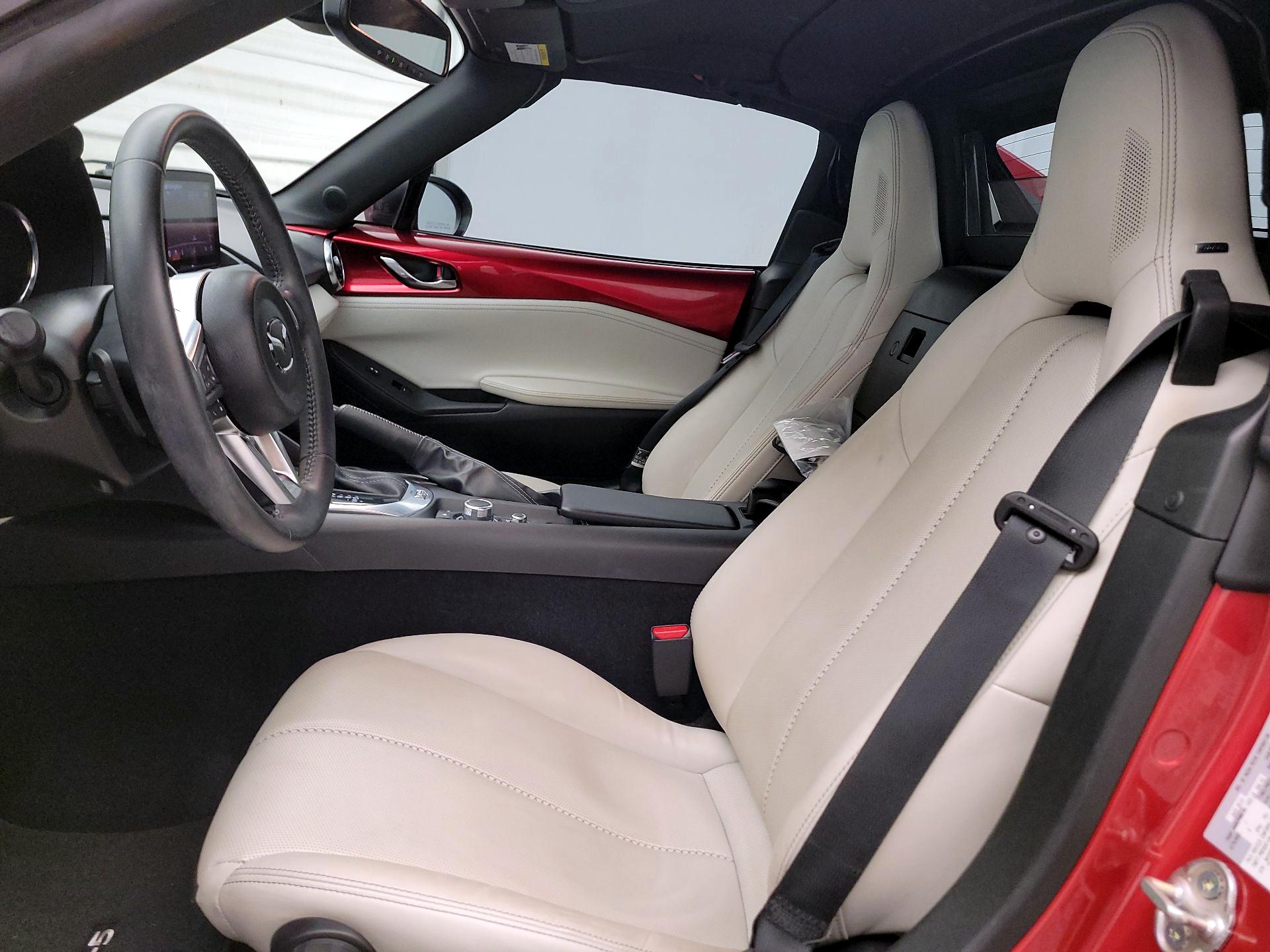 Thumbnail: 2021 Mazda MX-5 Miata - 11