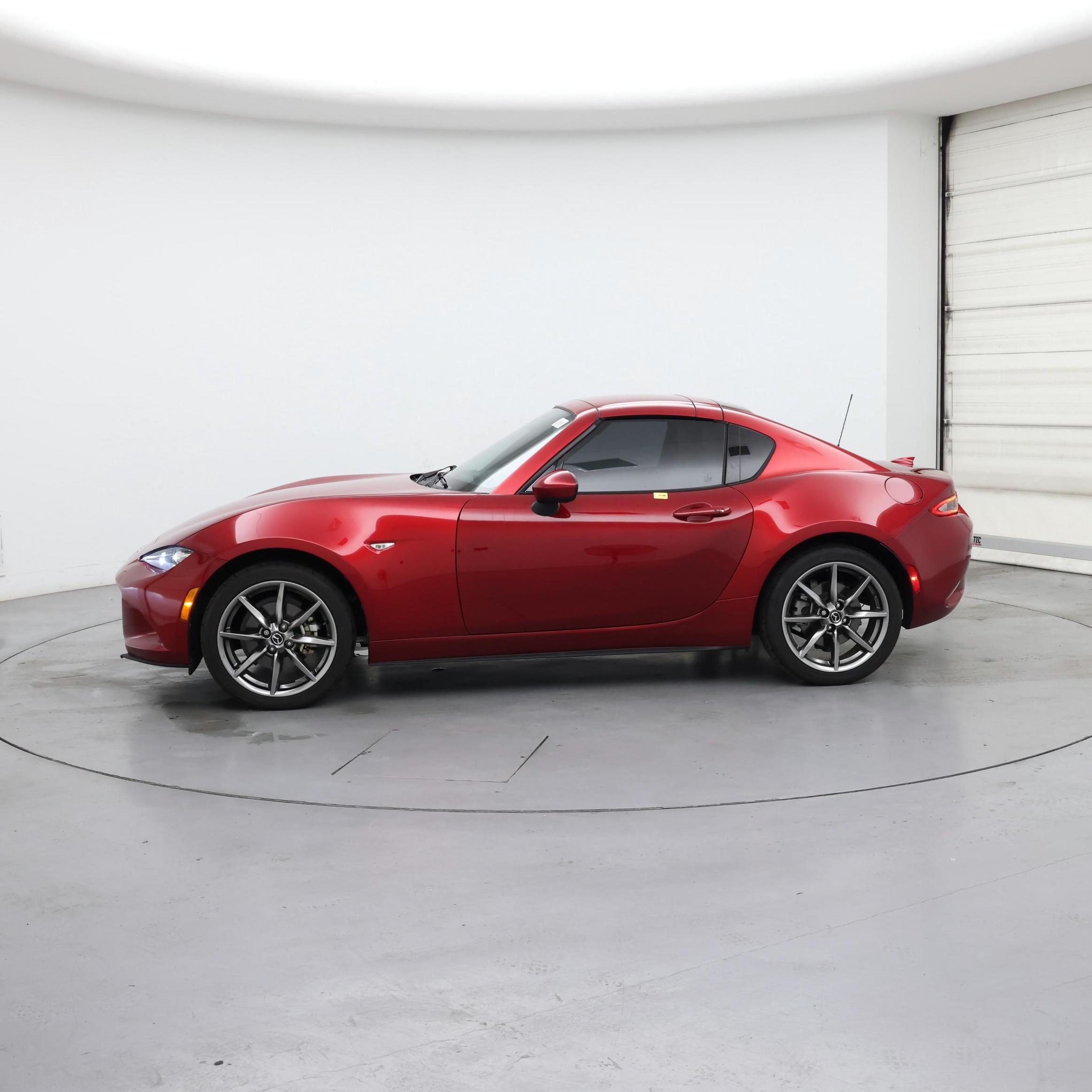 Thumbnail: 2021 Mazda MX-5 Miata - 3