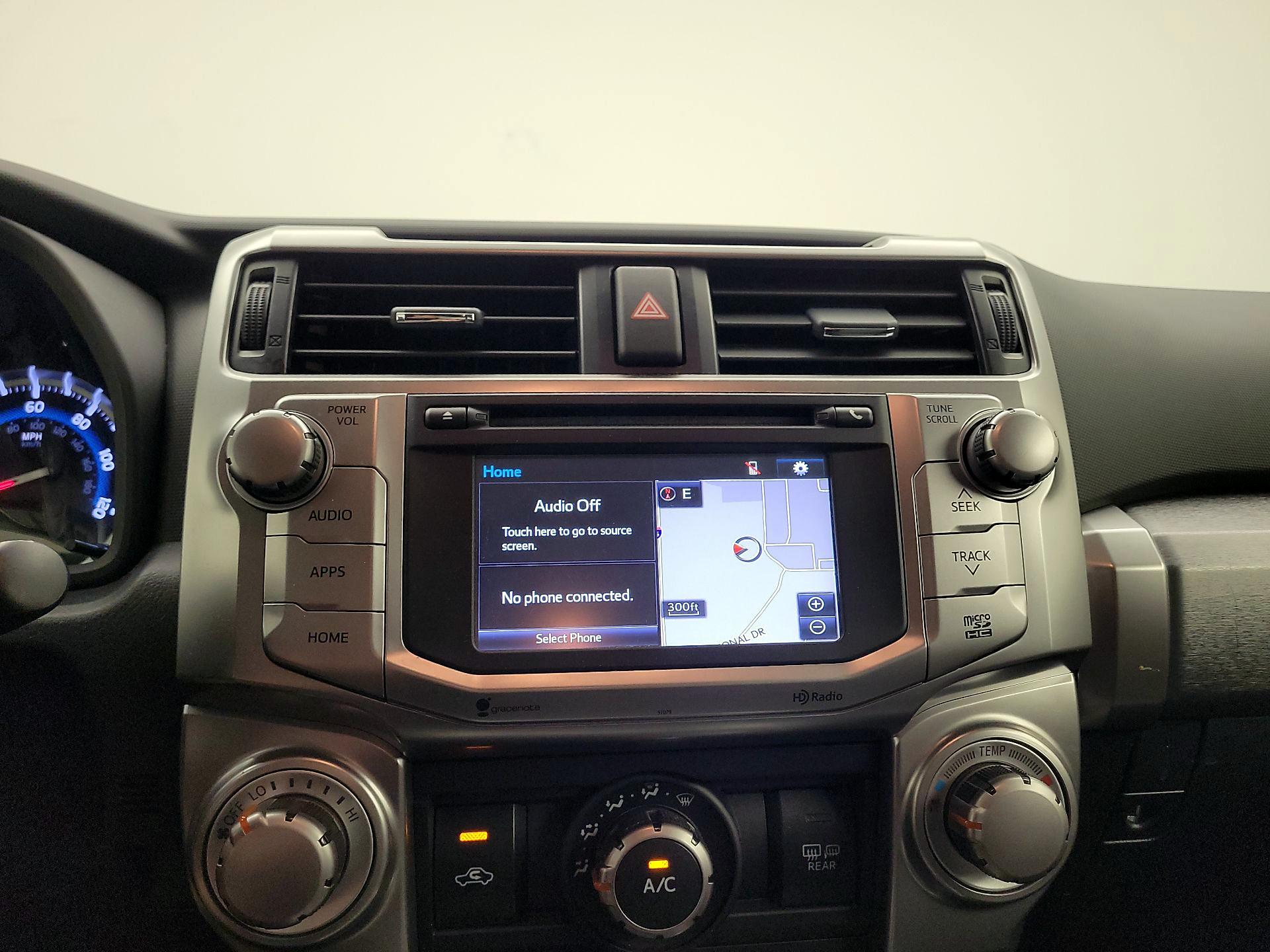 Thumbnail: 2015 Toyota 4Runner - 16