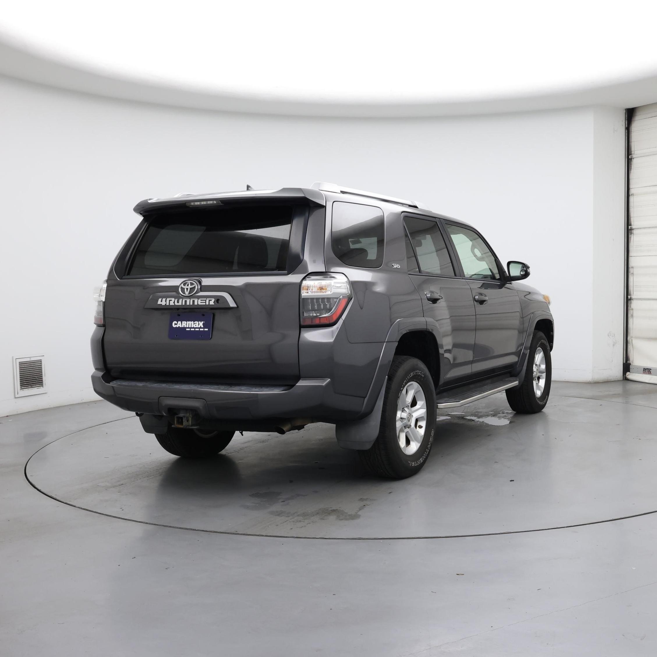 Thumbnail: 2015 Toyota 4Runner - 8