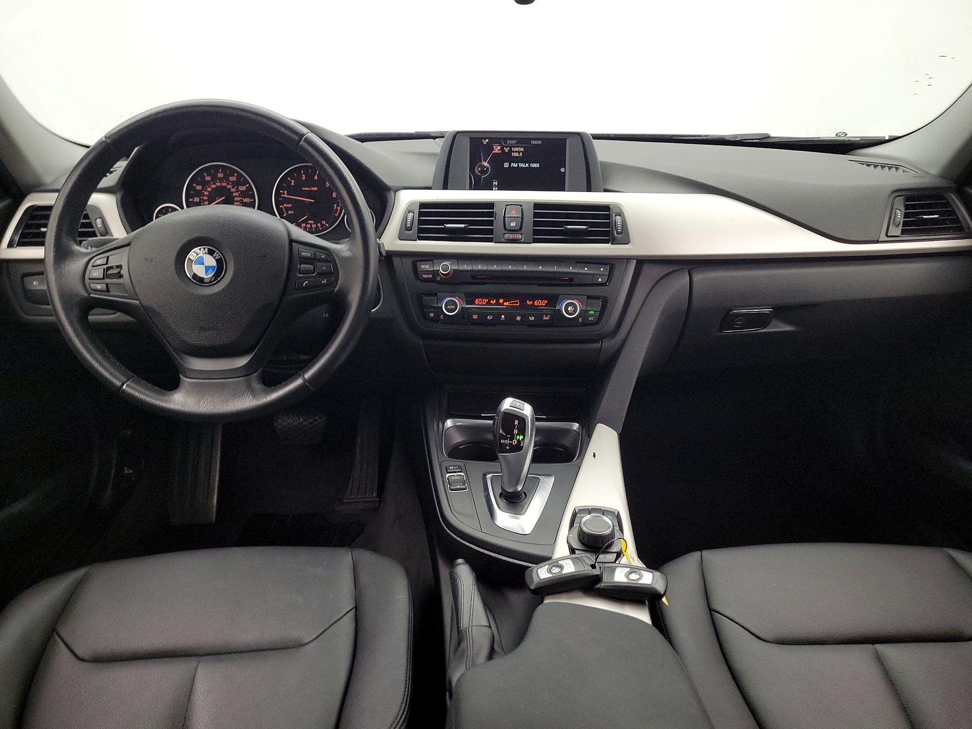 Thumbnail: 2015 BMW 3 Series - 9