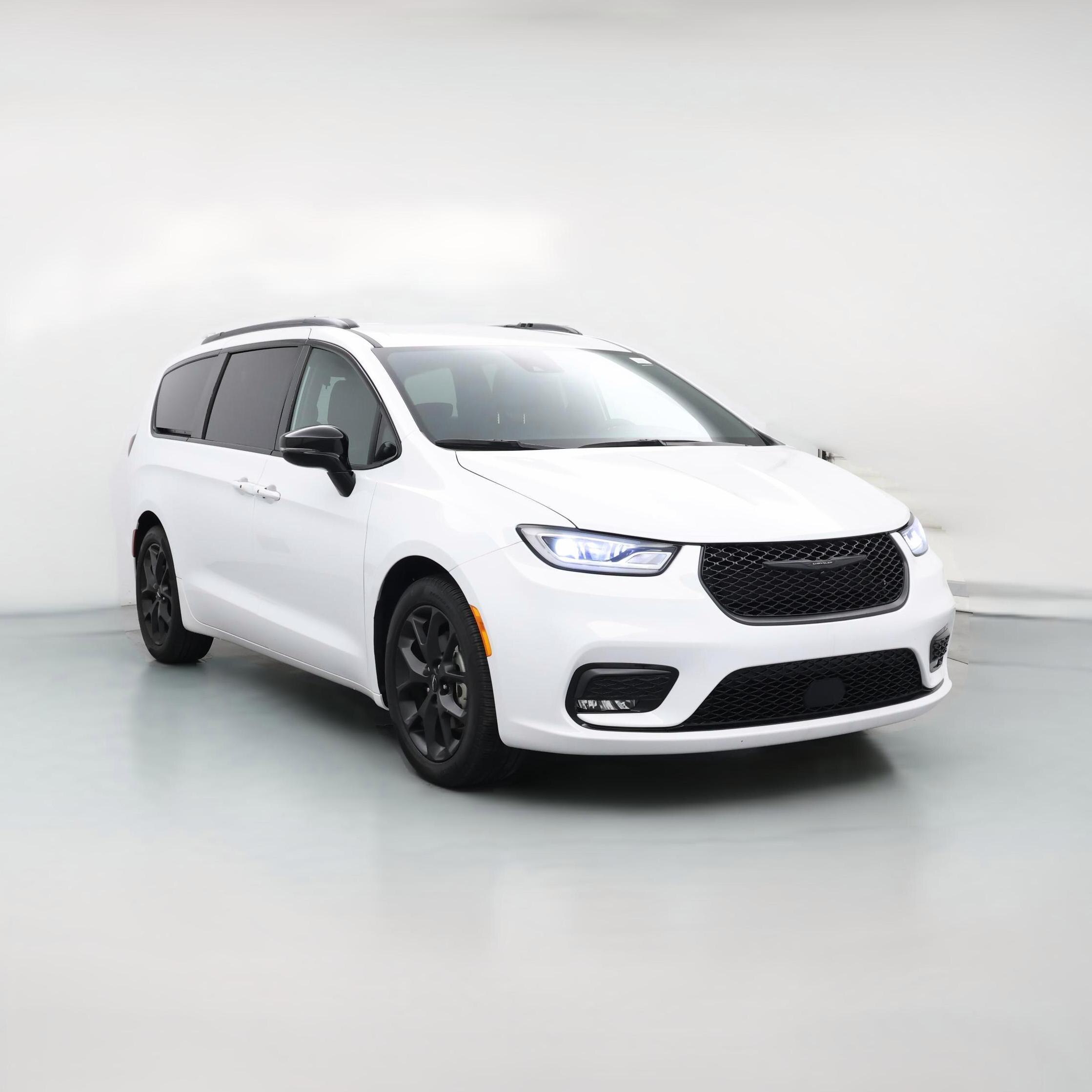 Thumbnail: 2024 Chrysler Pacifica - 1