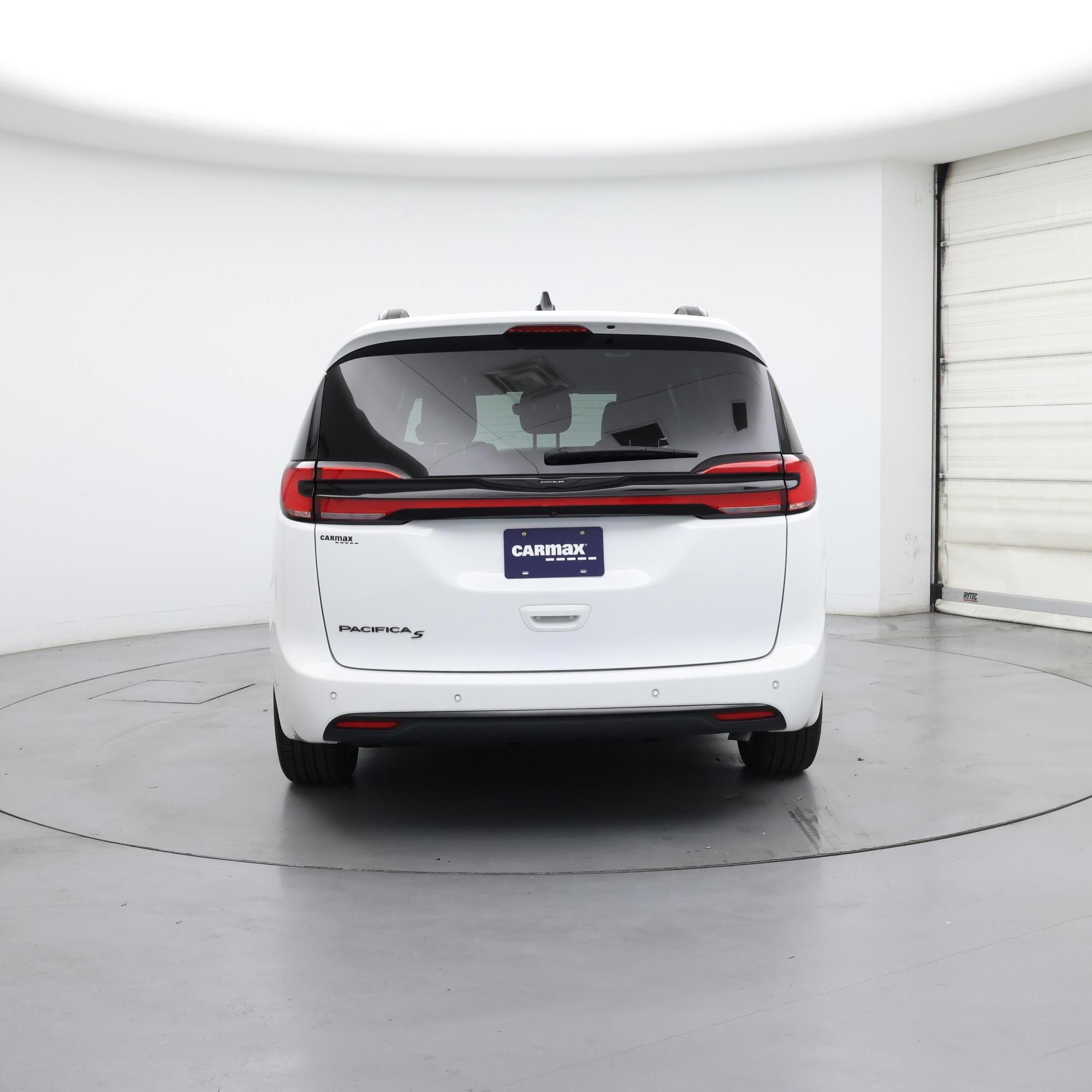 Thumbnail: 2024 Chrysler Pacifica - 6
