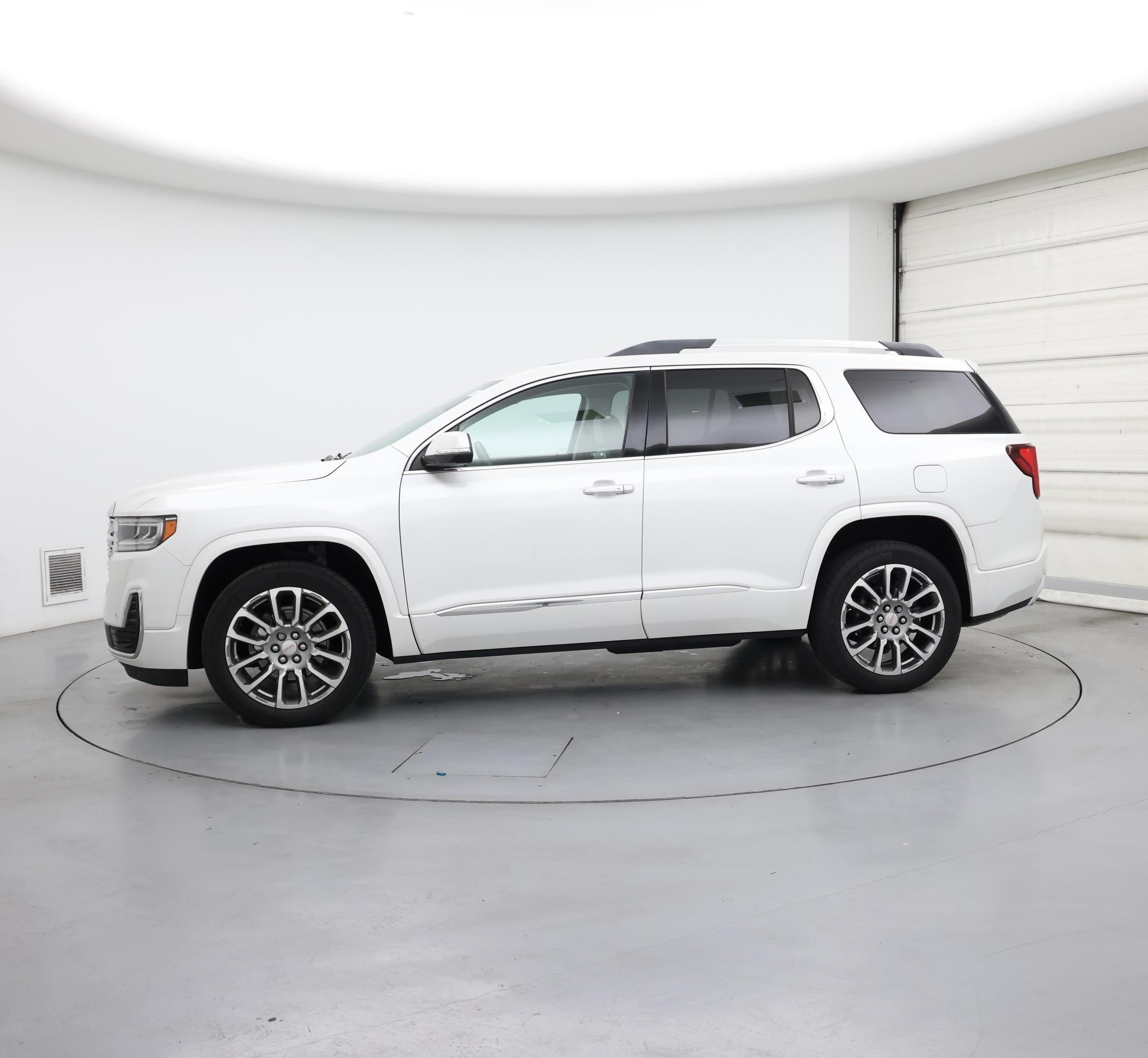 Thumbnail: 2020 GMC Acadia - 3