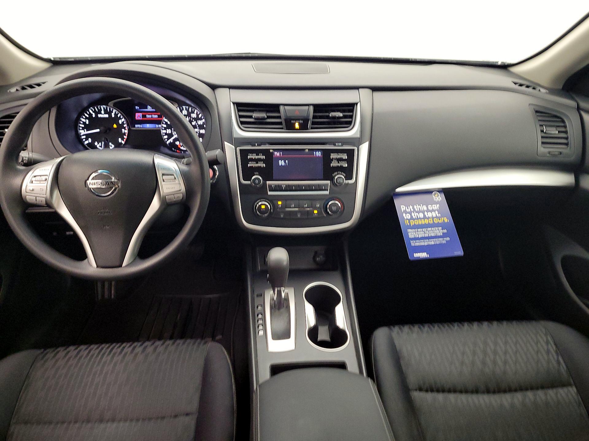 Thumbnail: 2018 Nissan Altima - 9
