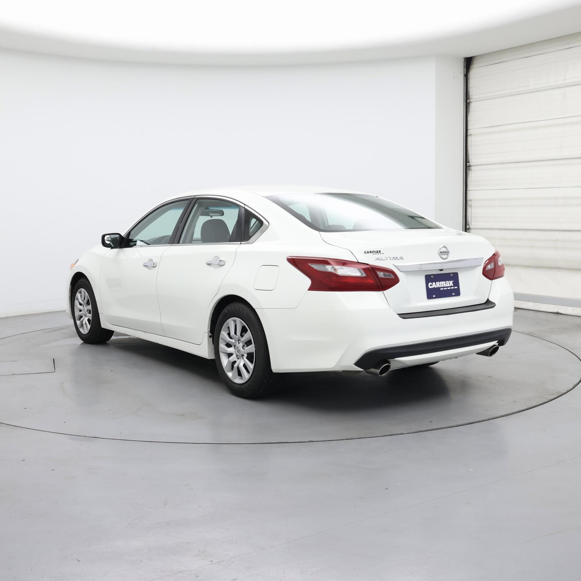 Thumbnail: 2018 Nissan Altima - 2