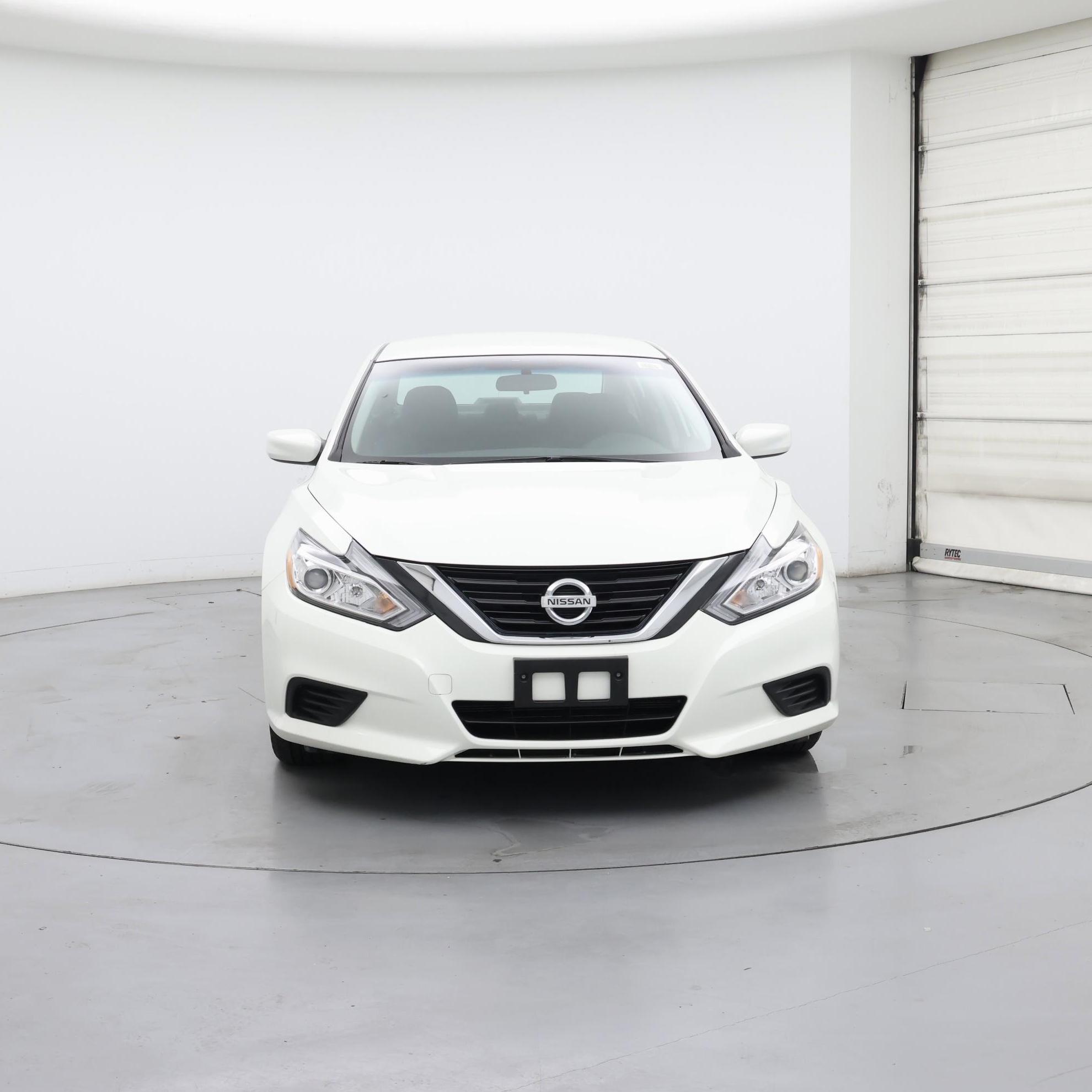 Thumbnail: 2018 Nissan Altima - 5