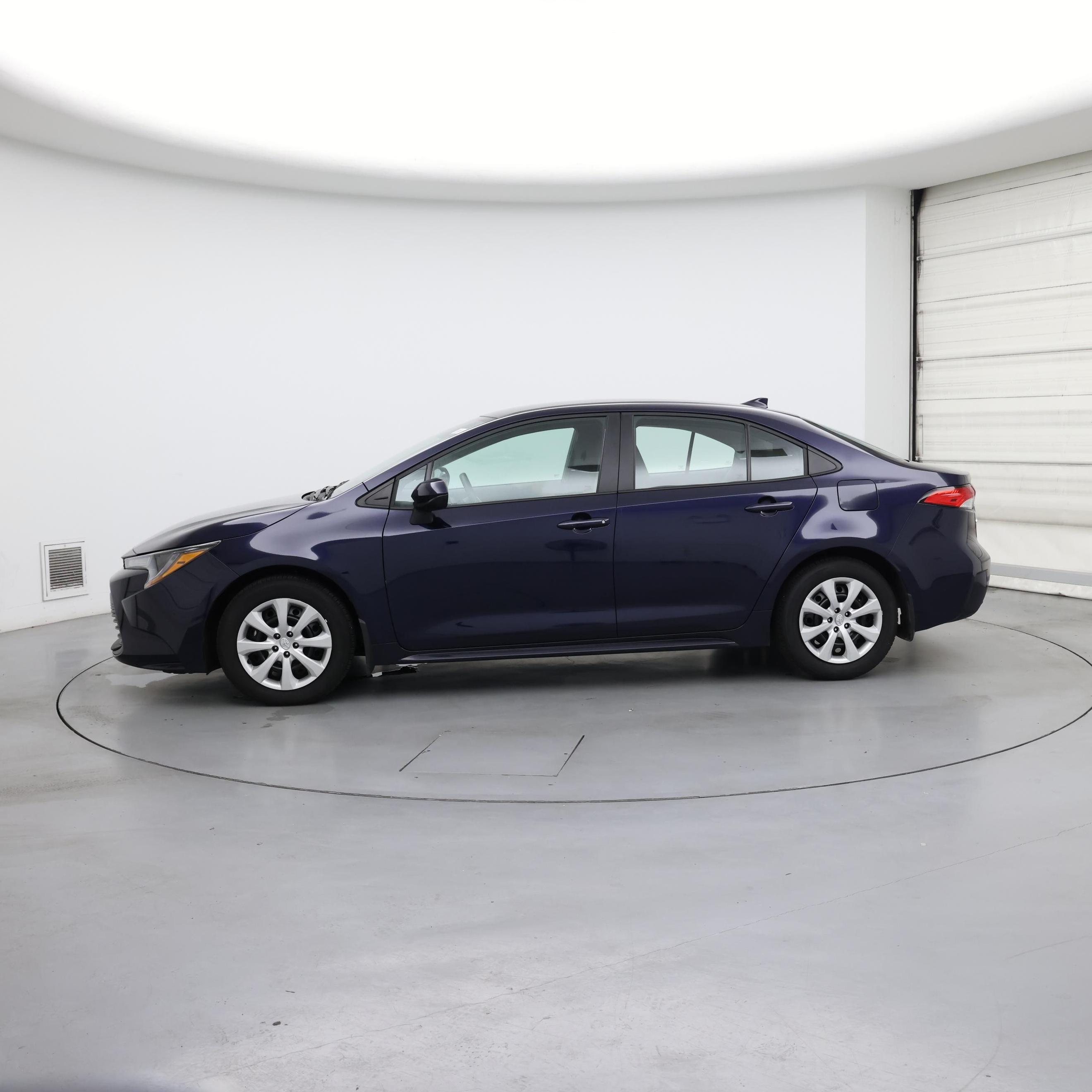 Thumbnail: 2025 Toyota Corolla - 3