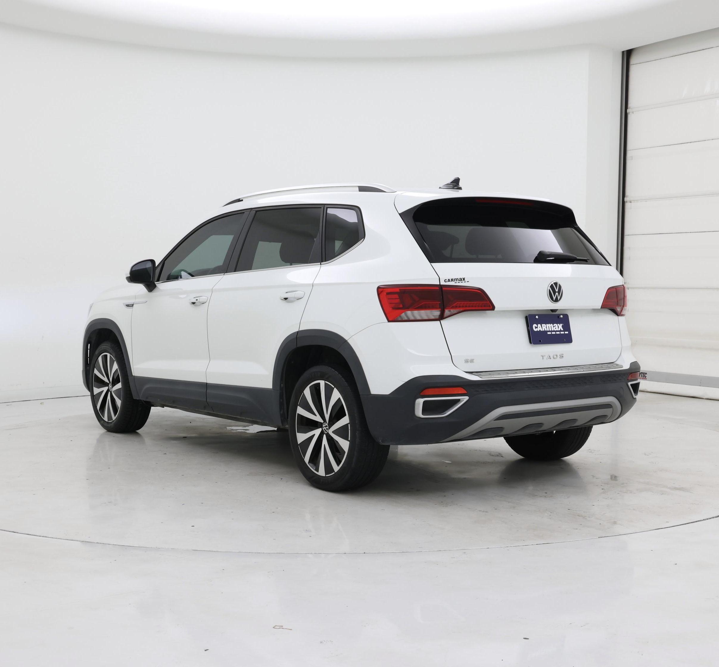 Thumbnail: 2022 Volkswagen Taos - 2