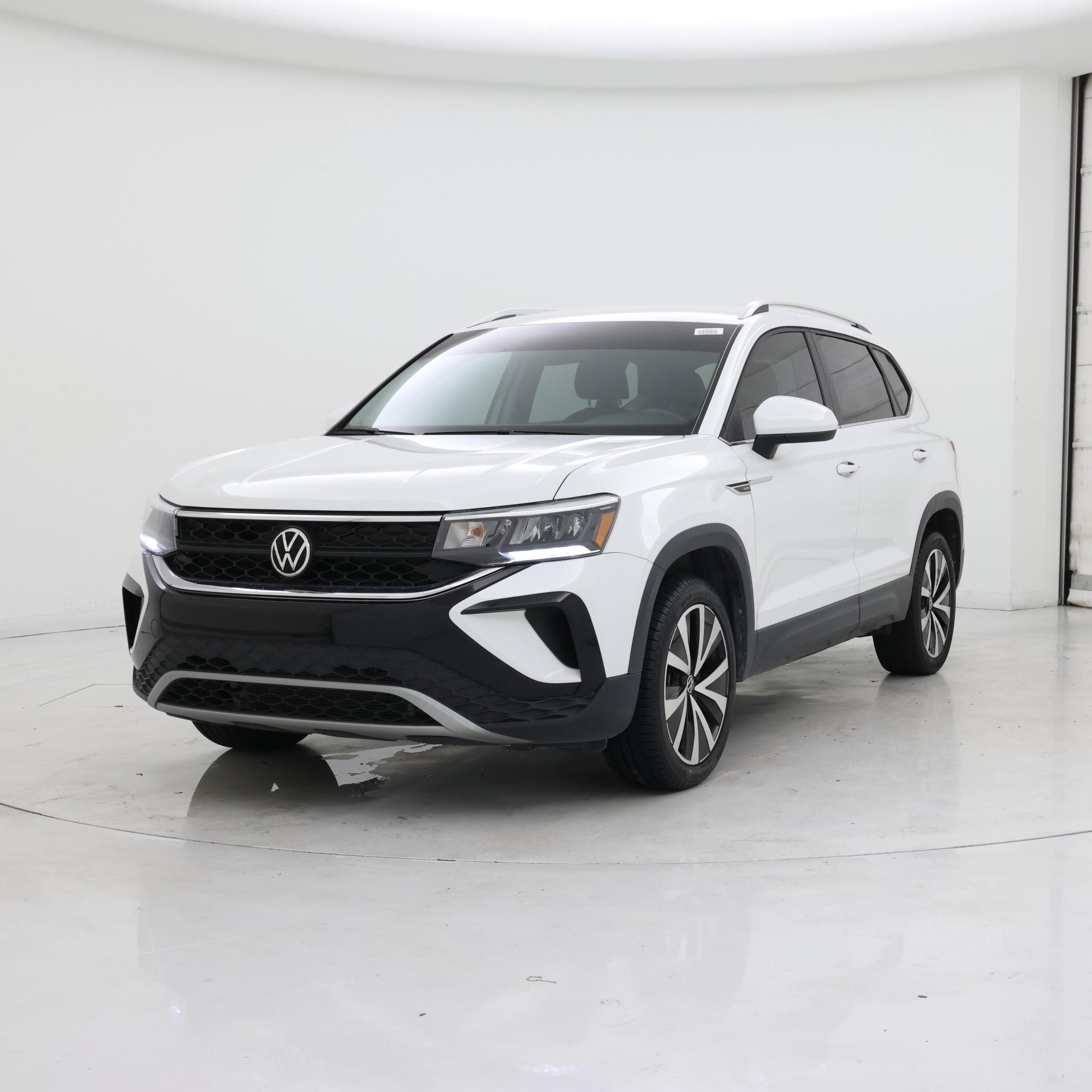 Thumbnail: 2022 Volkswagen Taos - 4