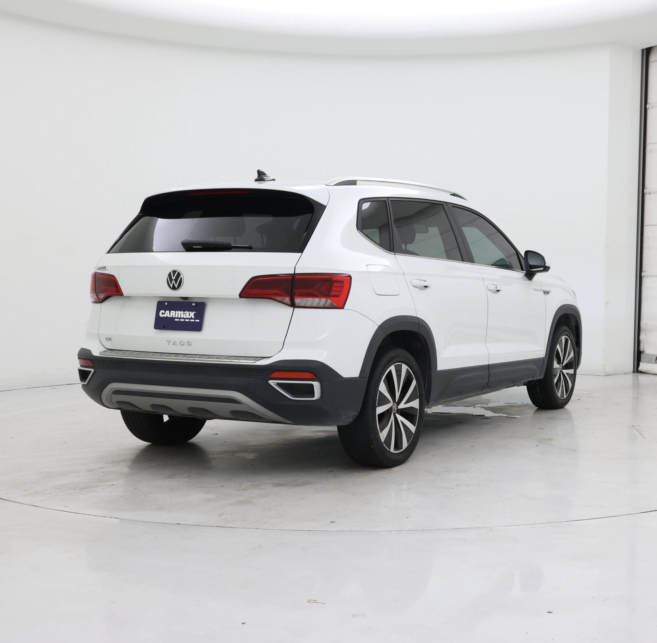 Thumbnail: 2022 Volkswagen Taos - 8