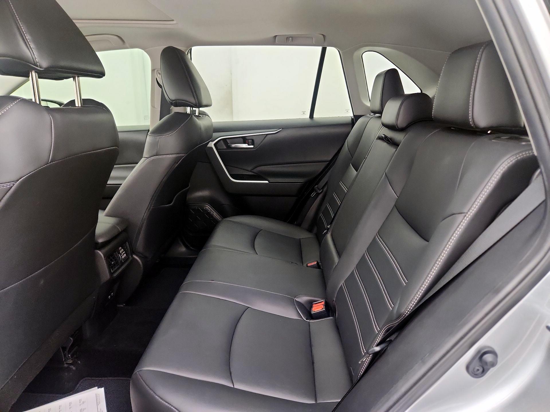 Thumbnail: 2020 Toyota RAV4 - 20
