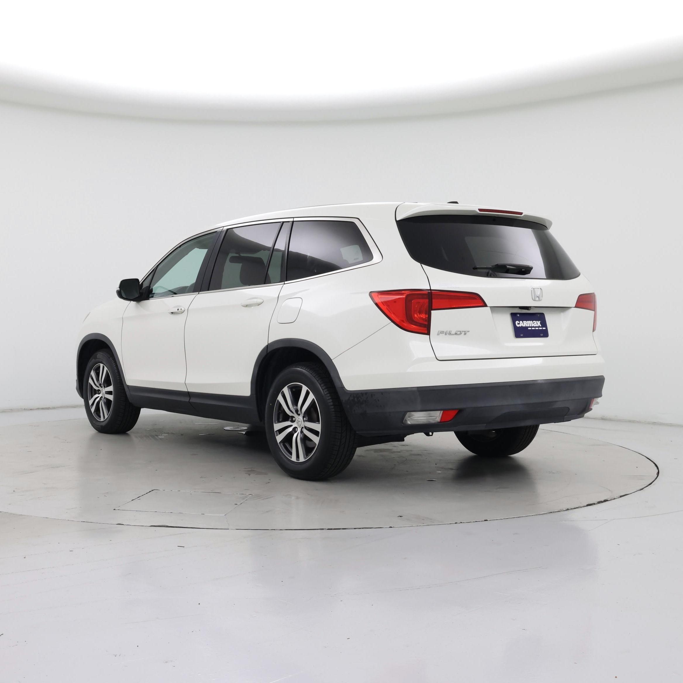 Thumbnail: 2017 Honda Pilot - 2