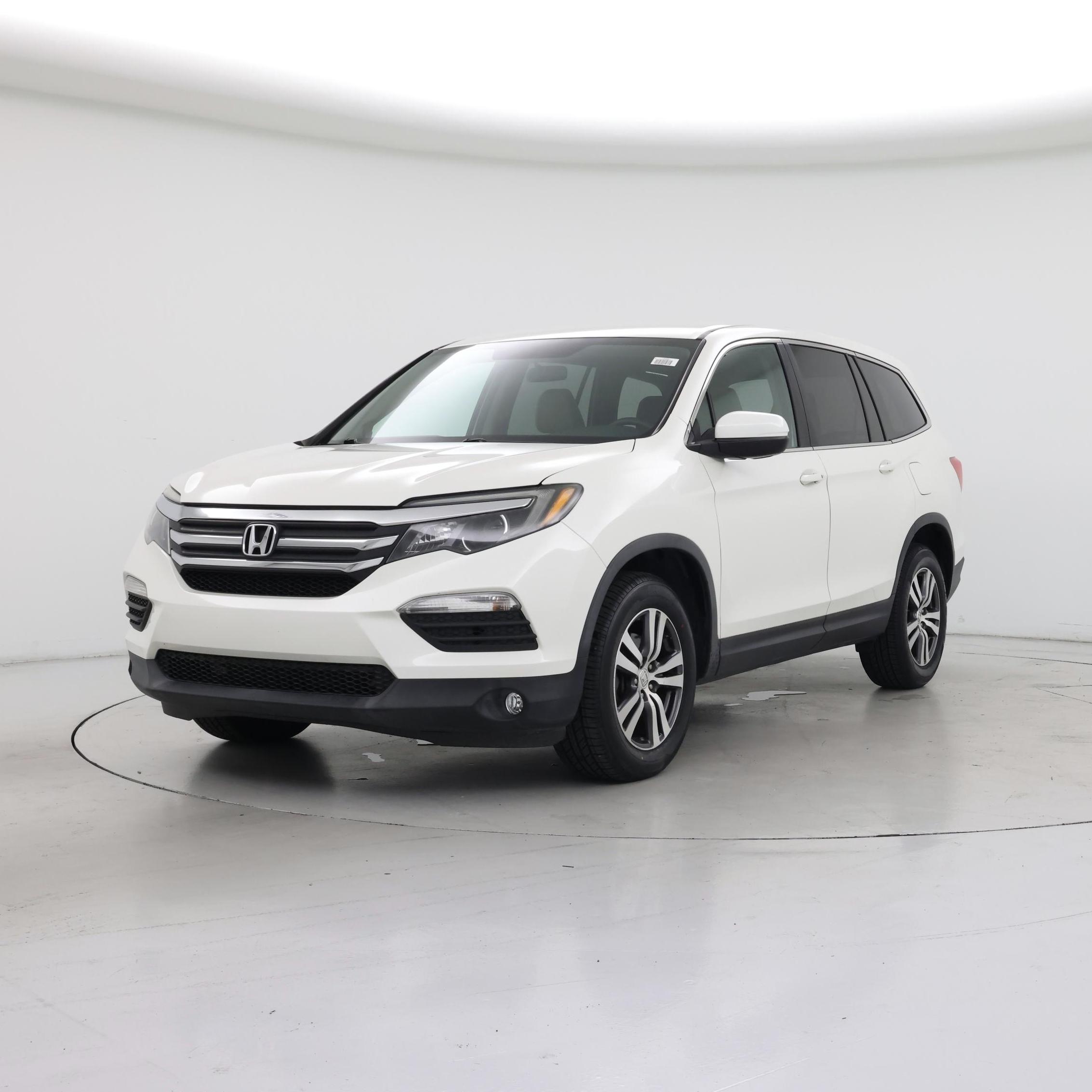 Thumbnail: 2017 Honda Pilot - 4