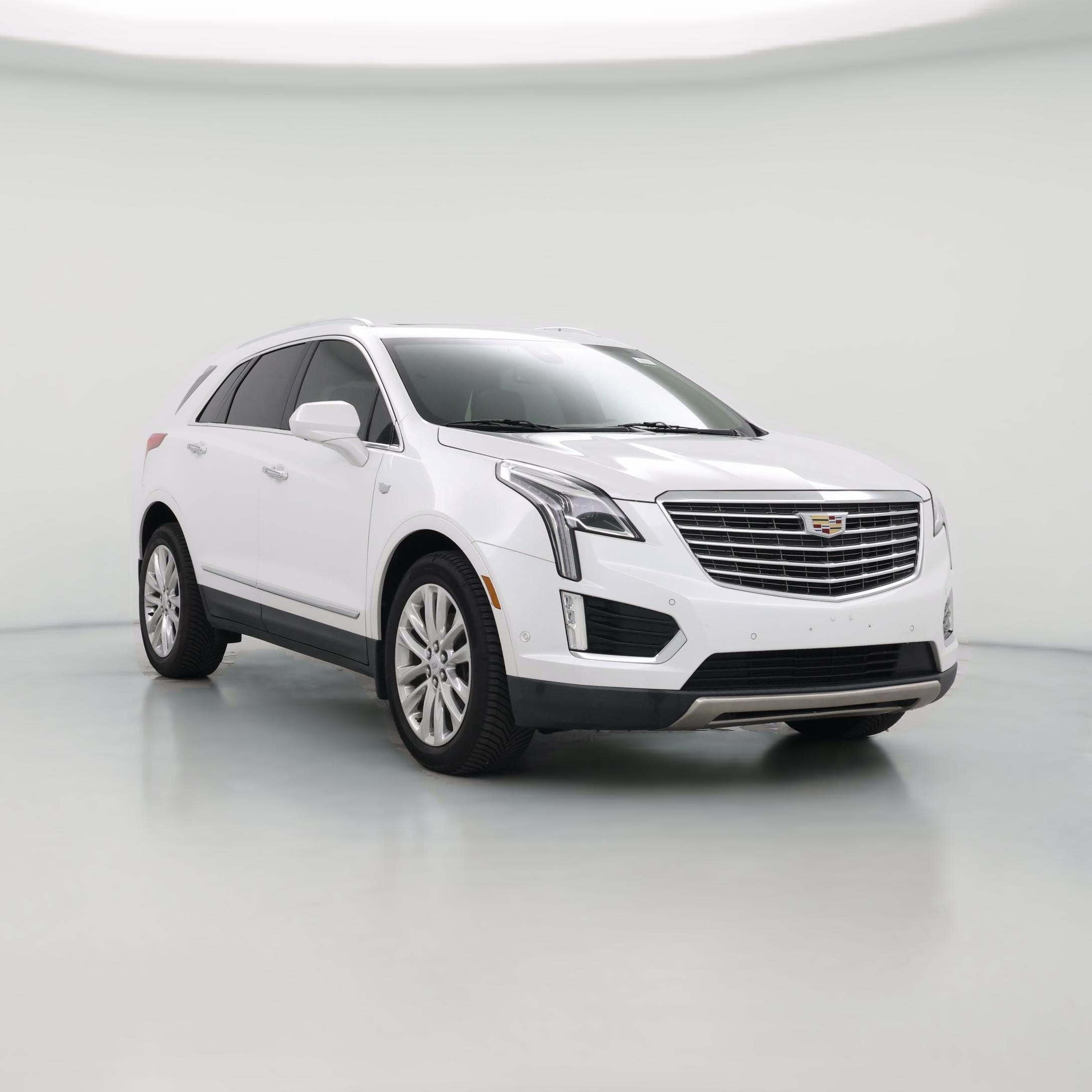 Thumbnail: 2017 Cadillac XT5 - 1