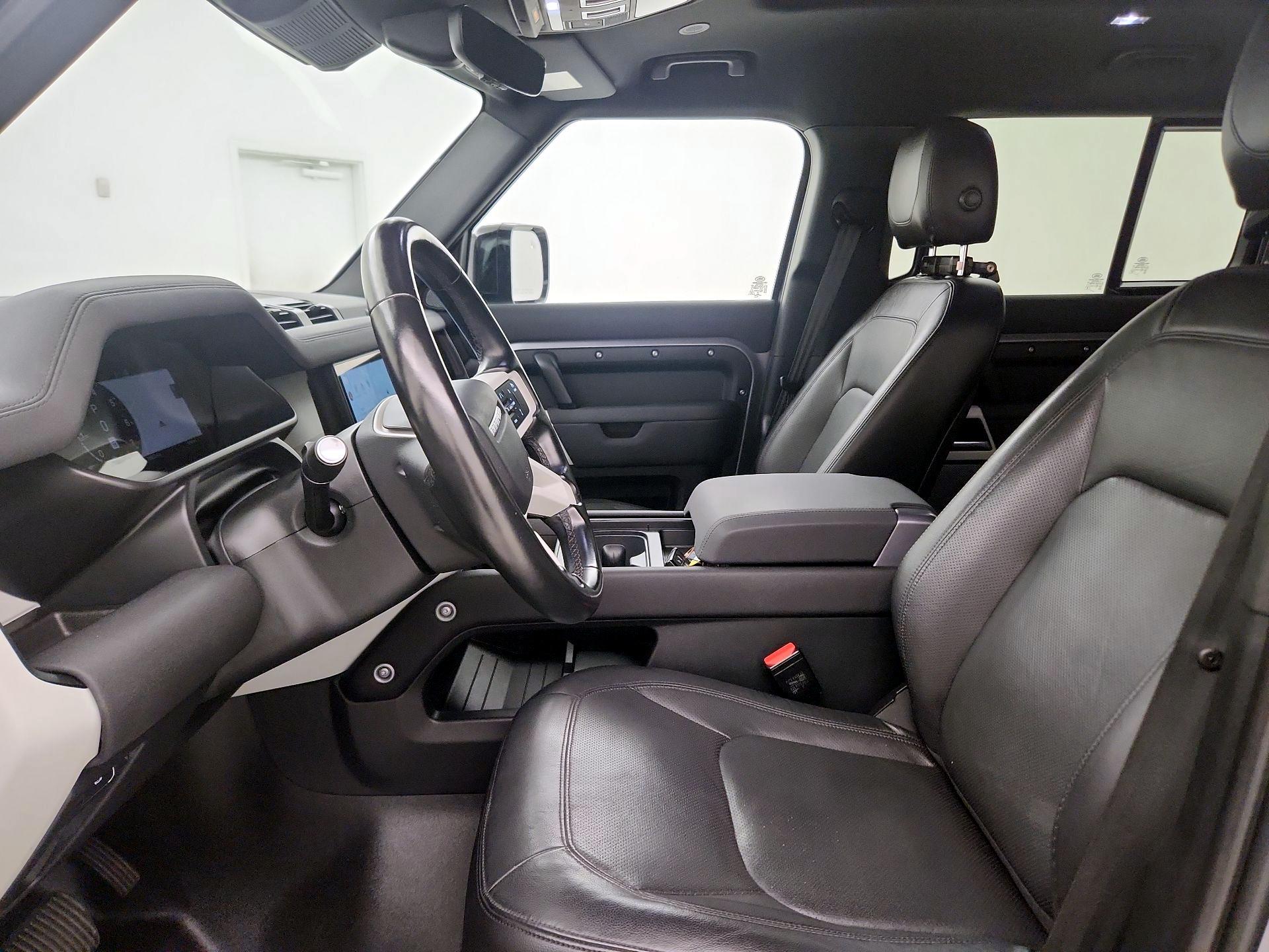 Thumbnail: 2023 Land Rover Defender - 11