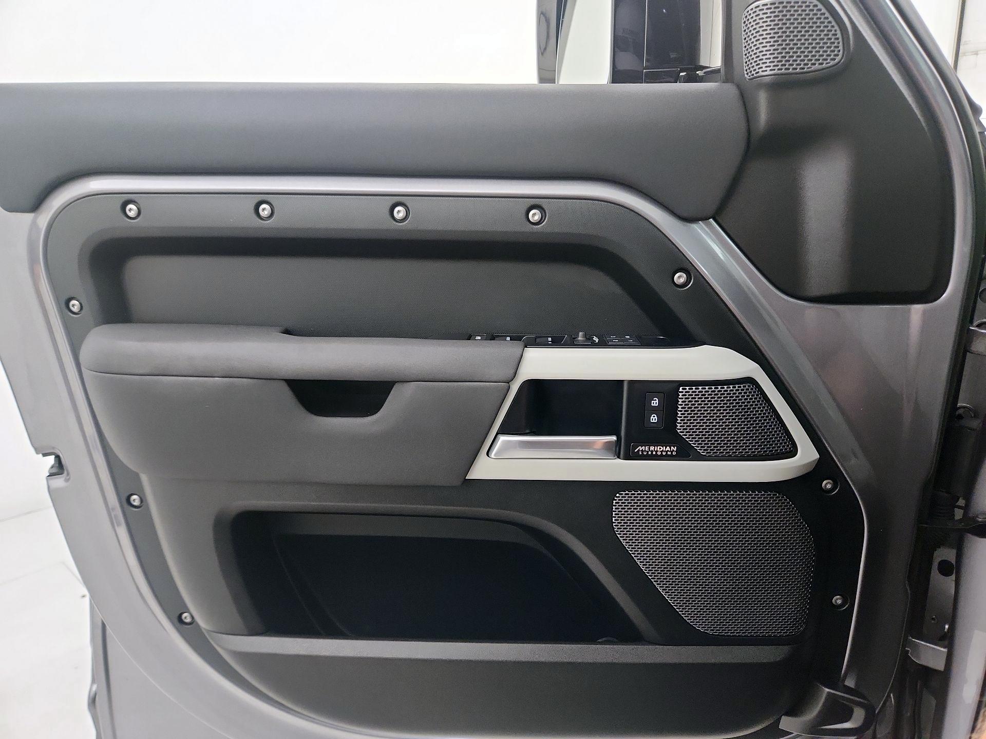 Thumbnail: 2023 Land Rover Defender - 12