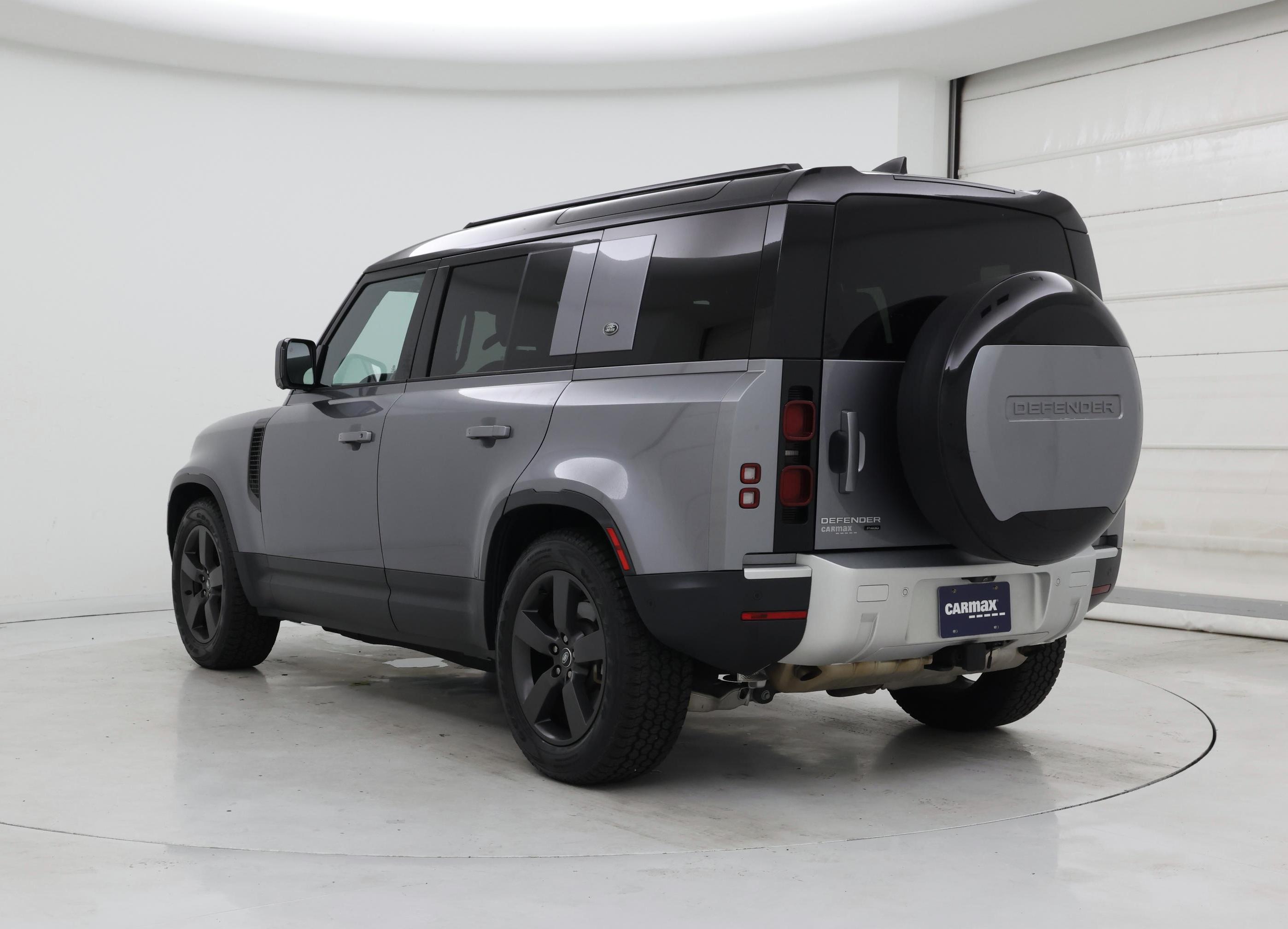 Thumbnail: 2023 Land Rover Defender - 2