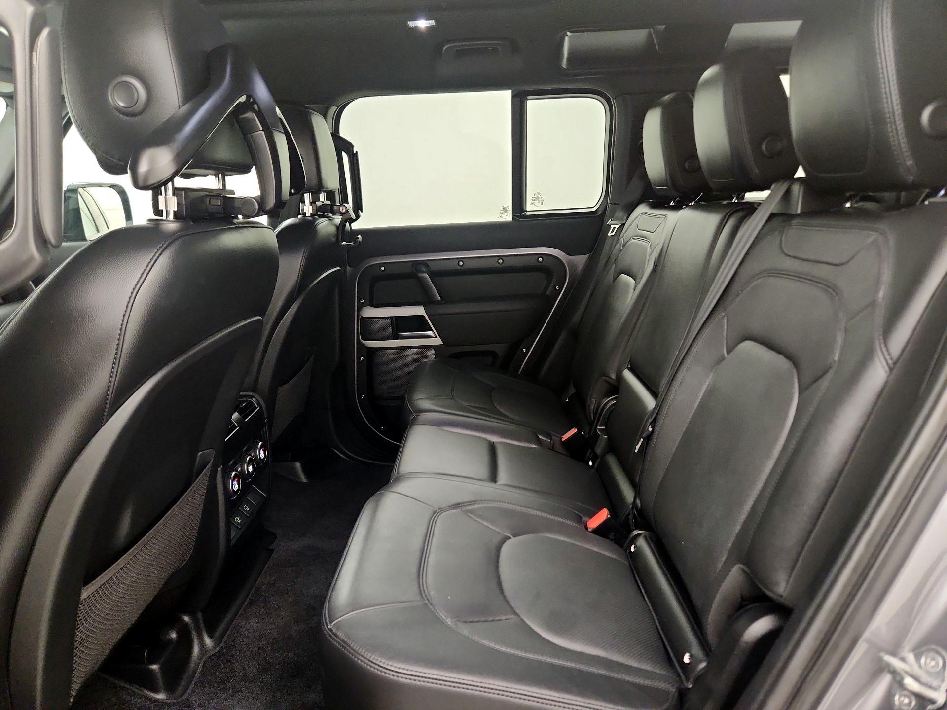 Thumbnail: 2023 Land Rover Defender - 20