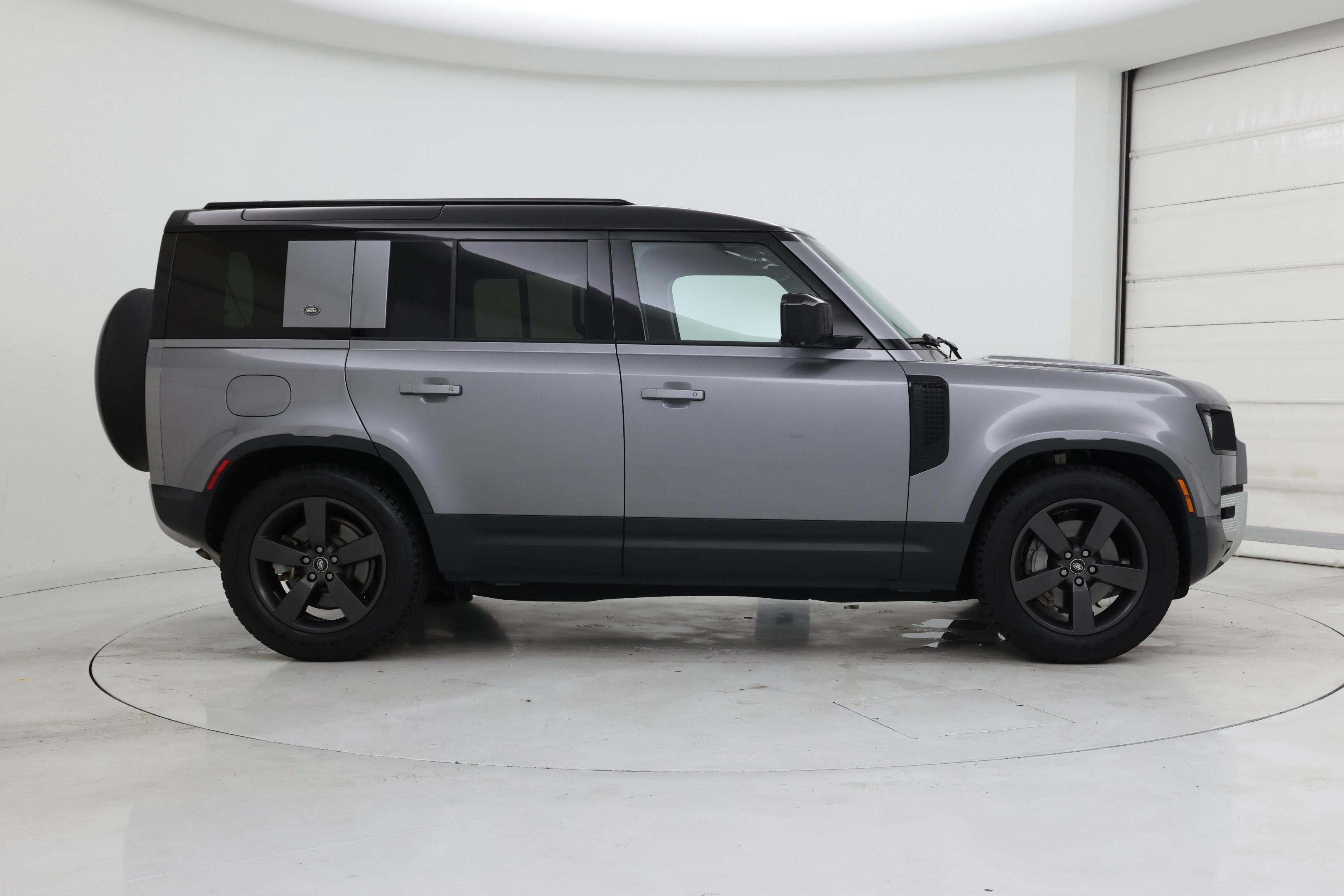 Thumbnail: 2023 Land Rover Defender - 7