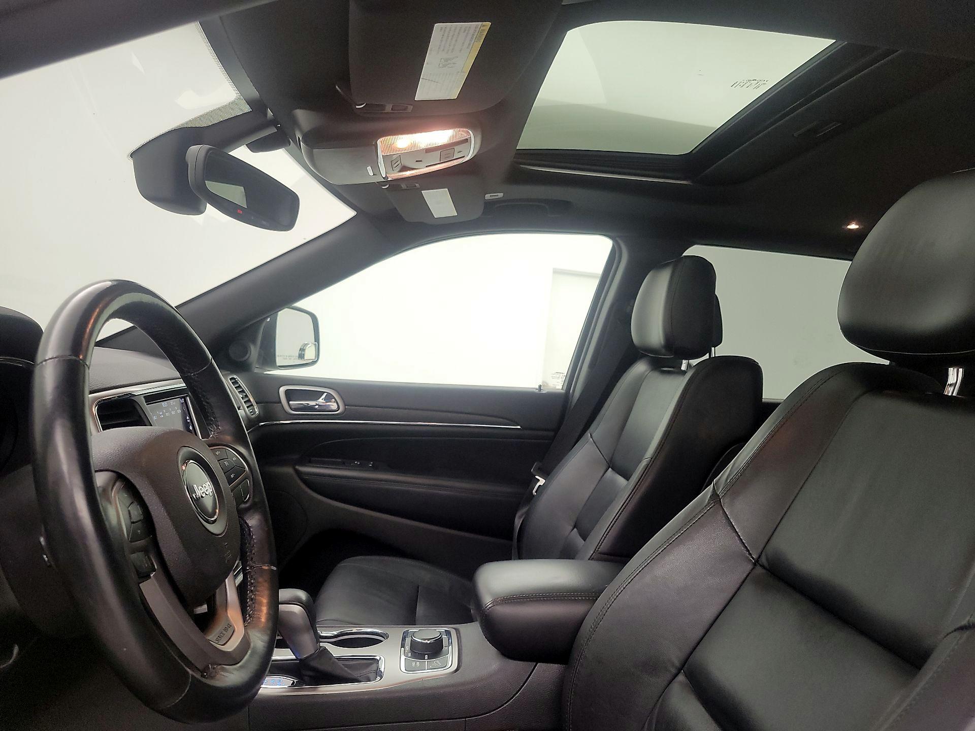 Thumbnail: 2018 Jeep Grand Cherokee - 19
