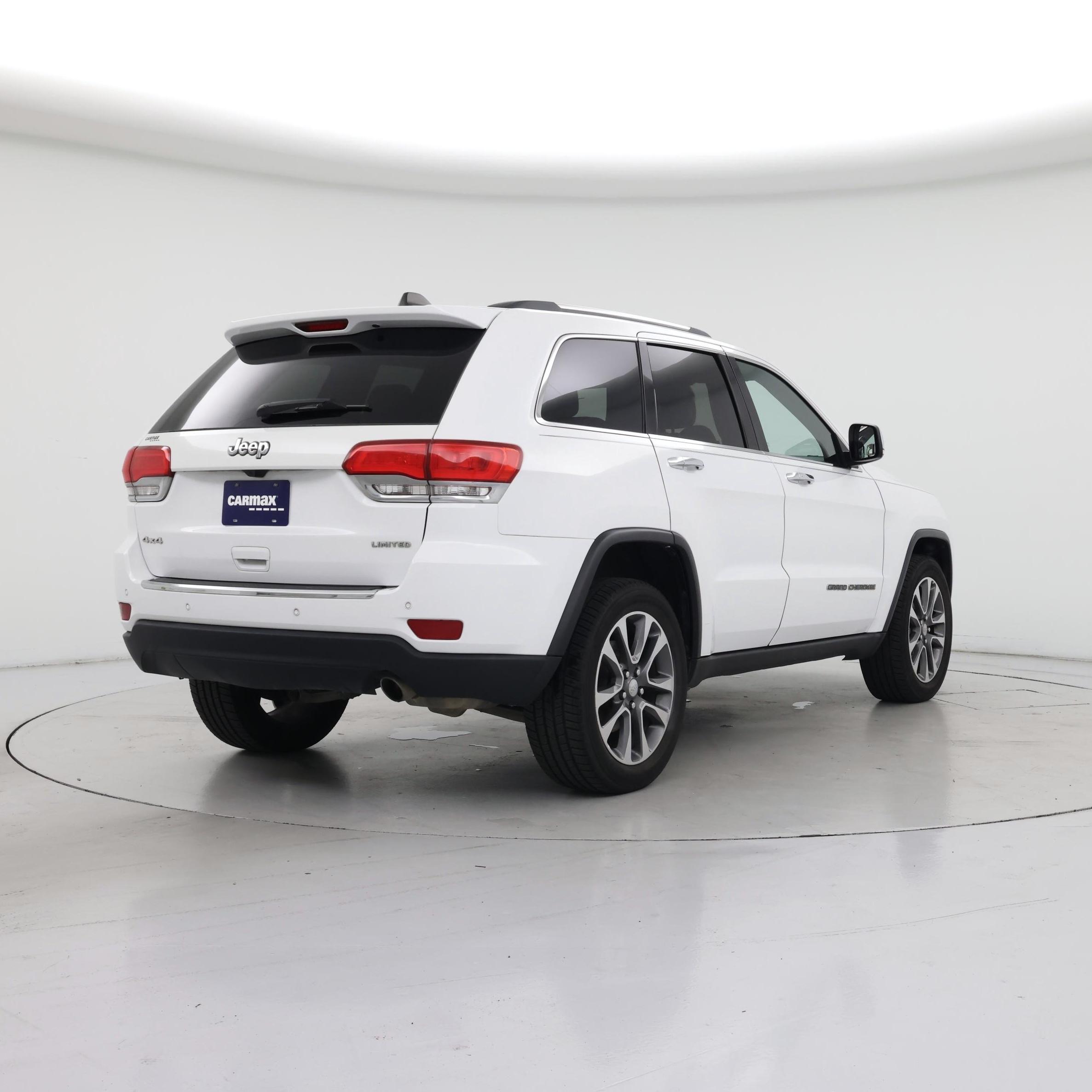 Thumbnail: 2018 Jeep Grand Cherokee - 8