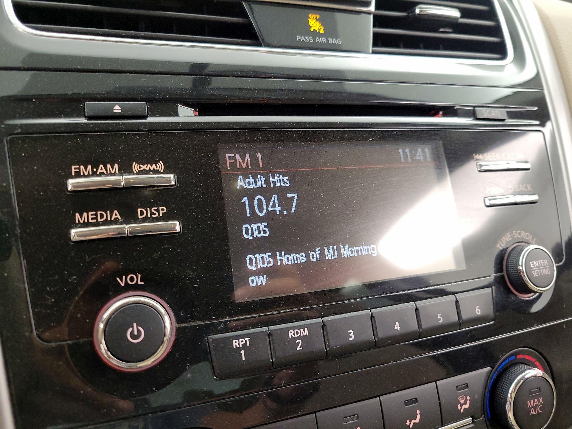 Thumbnail: 2015 Nissan Altima - 15