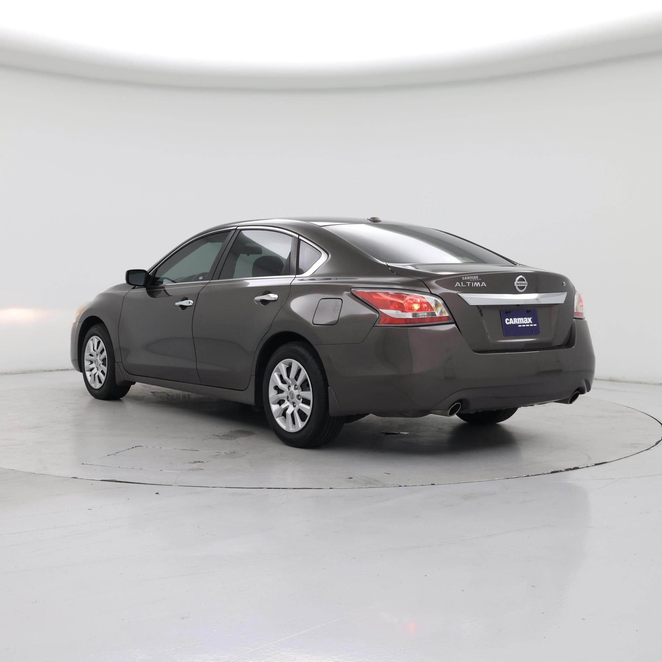 Thumbnail: 2015 Nissan Altima - 2