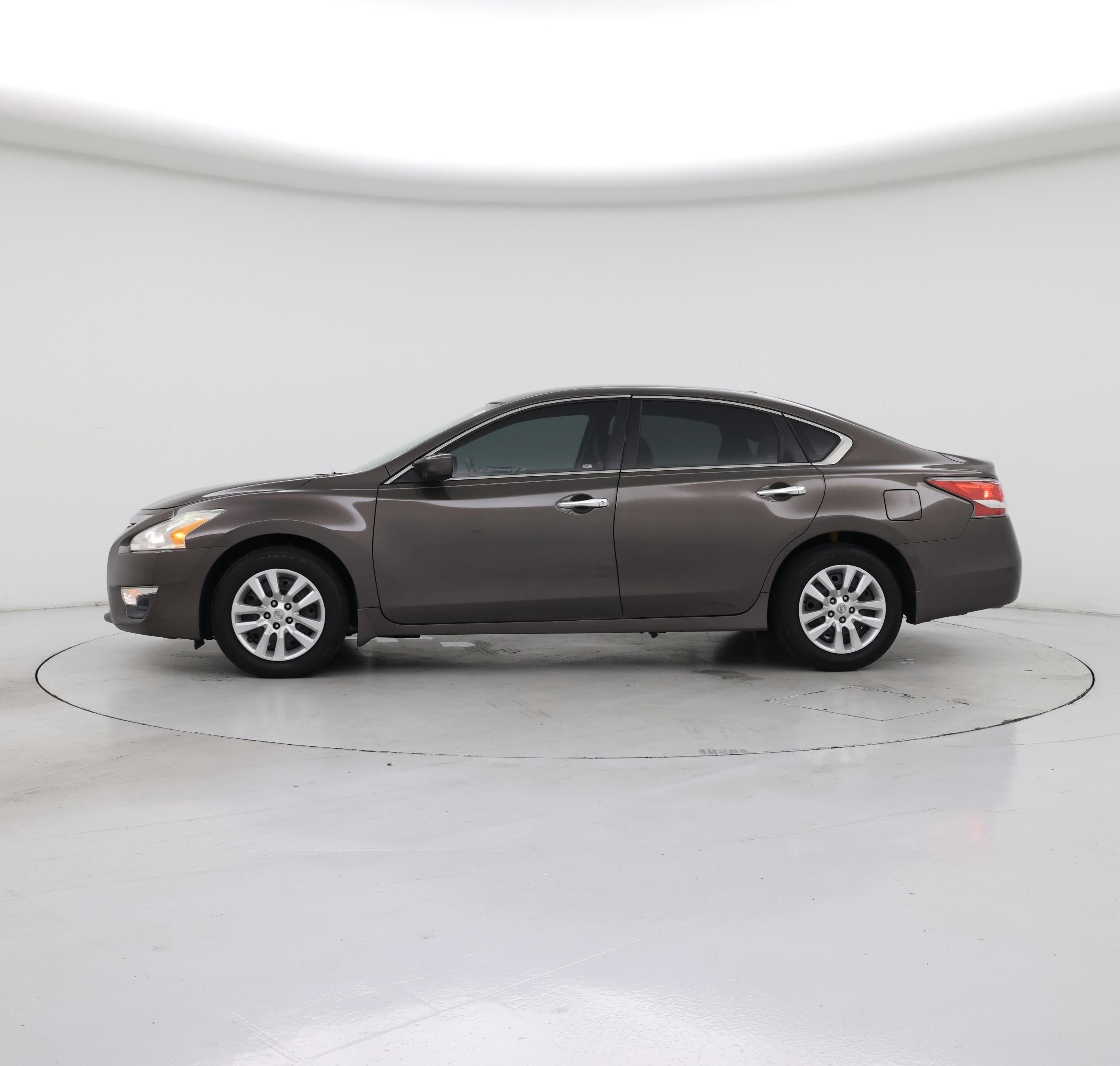 Thumbnail: 2015 Nissan Altima - 3