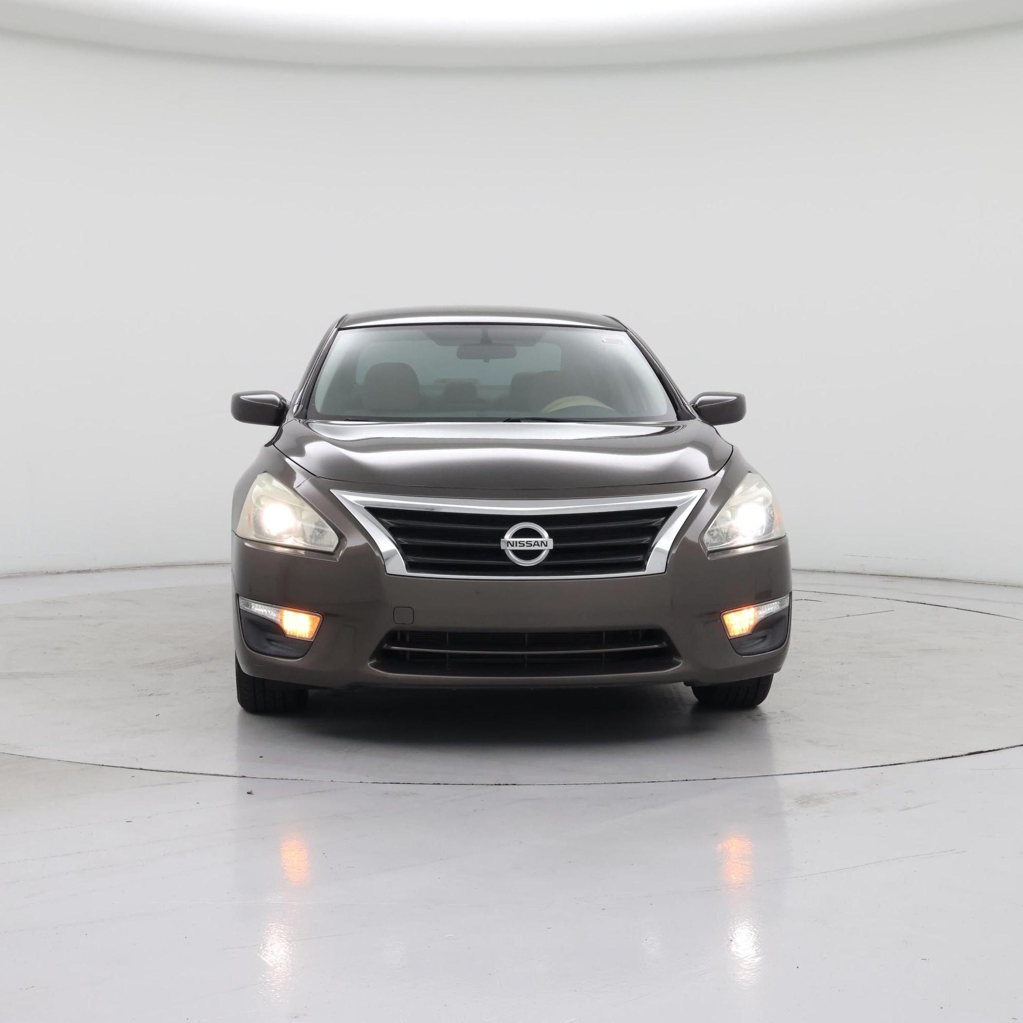 Thumbnail: 2015 Nissan Altima - 5