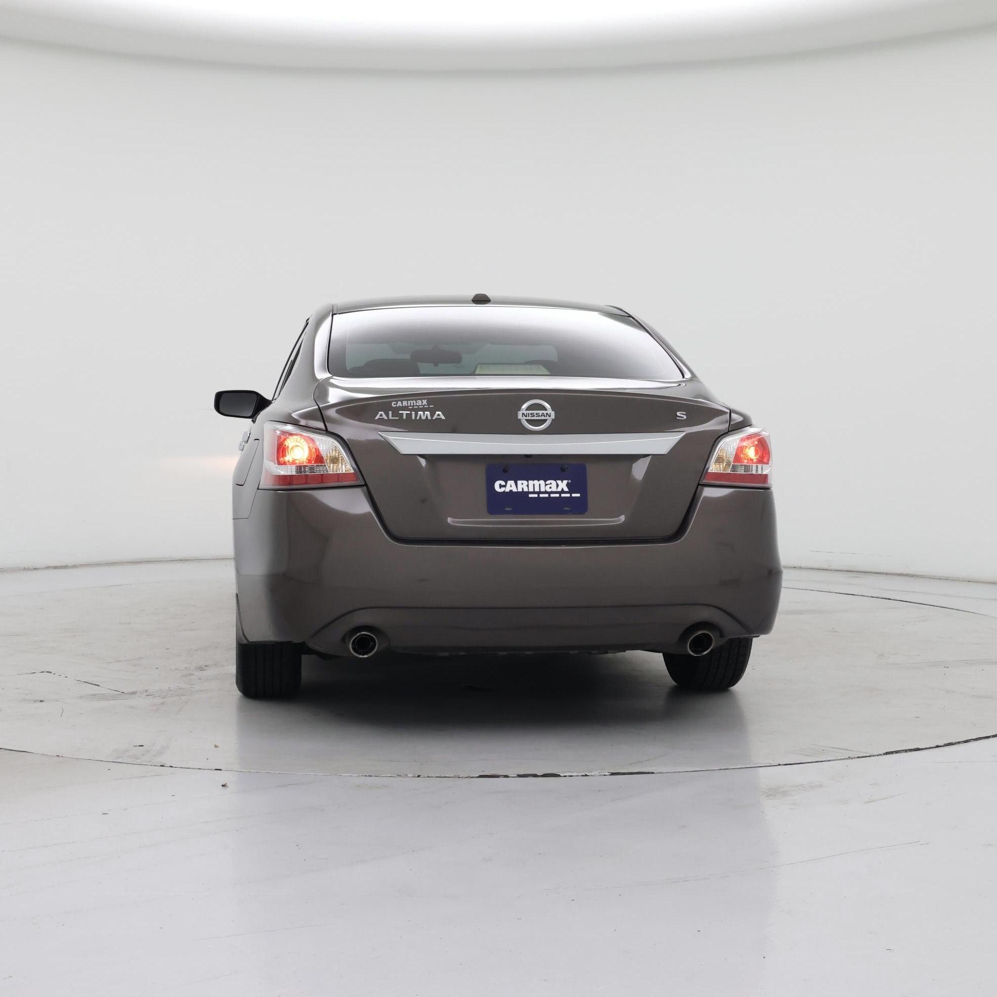 Thumbnail: 2015 Nissan Altima - 6