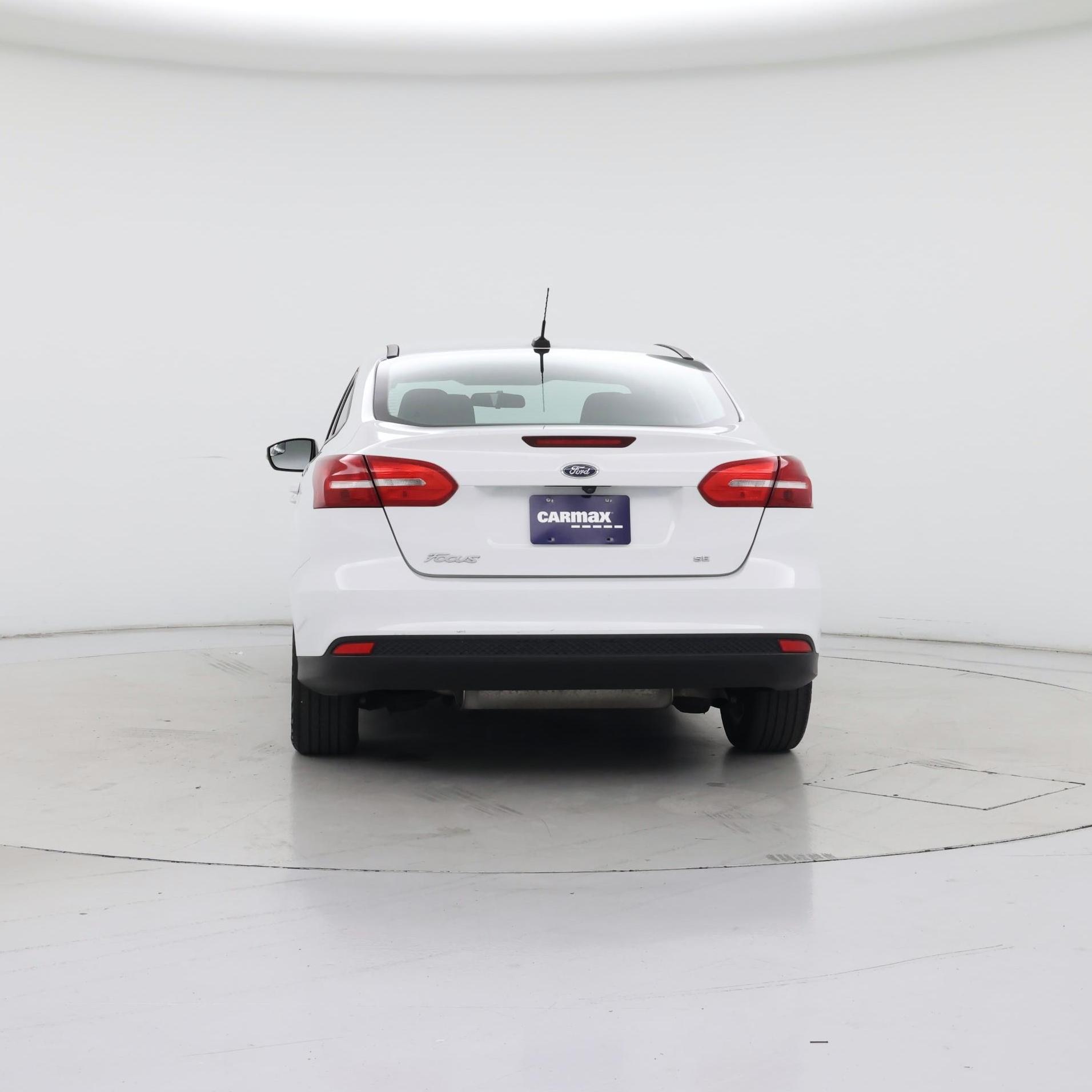 Thumbnail: 2016 Ford Focus - 6