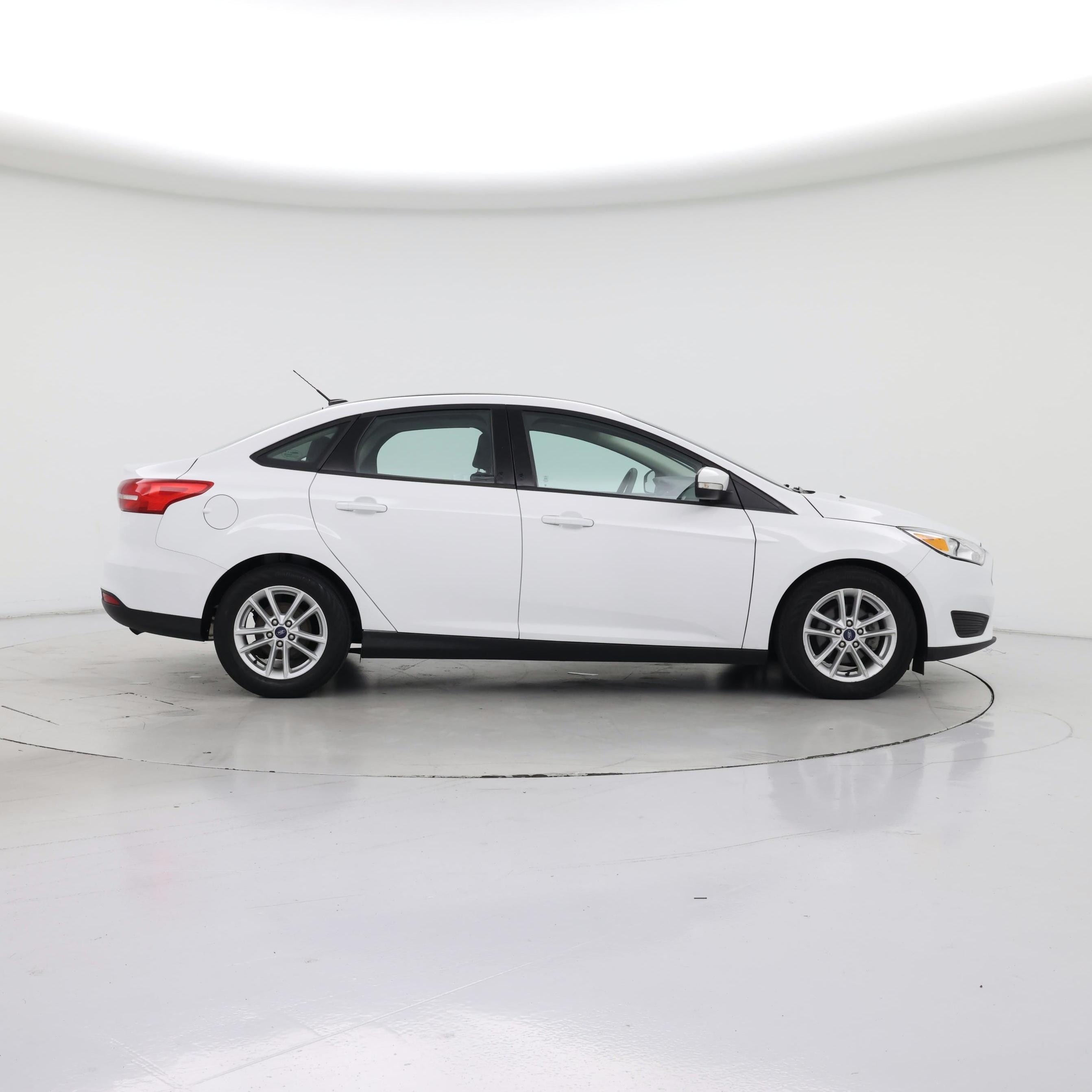 Thumbnail: 2016 Ford Focus - 7