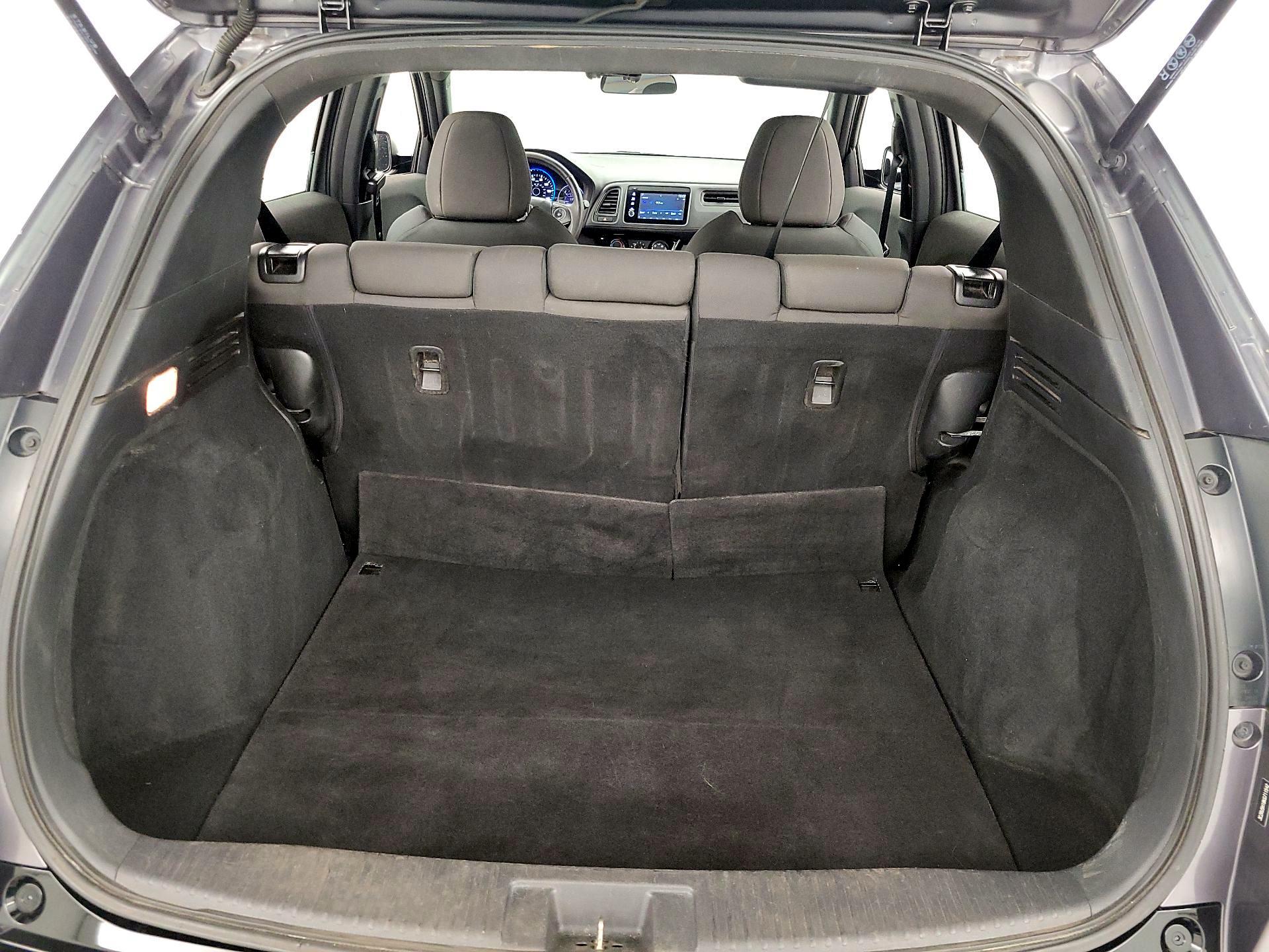 Thumbnail: 2019 Honda HR-V - 19