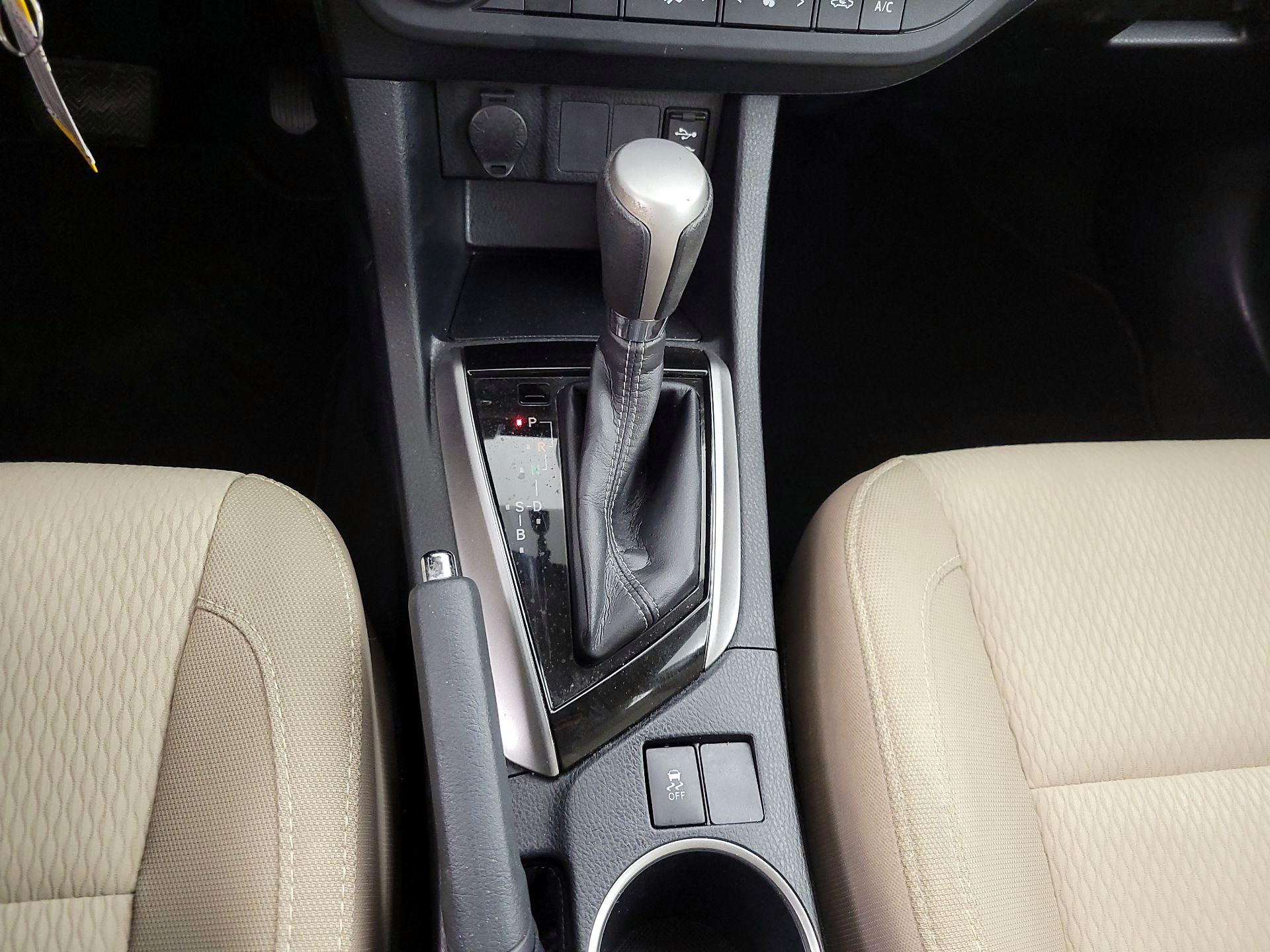 Thumbnail: 2016 Toyota Corolla - 17