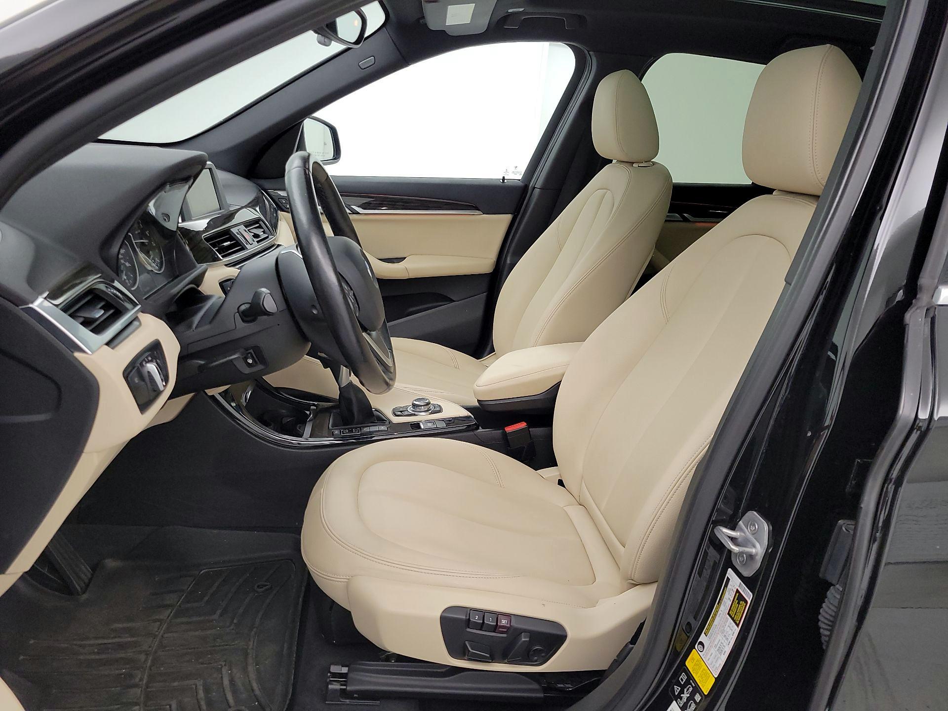 Thumbnail: 2016 BMW X1 - 11