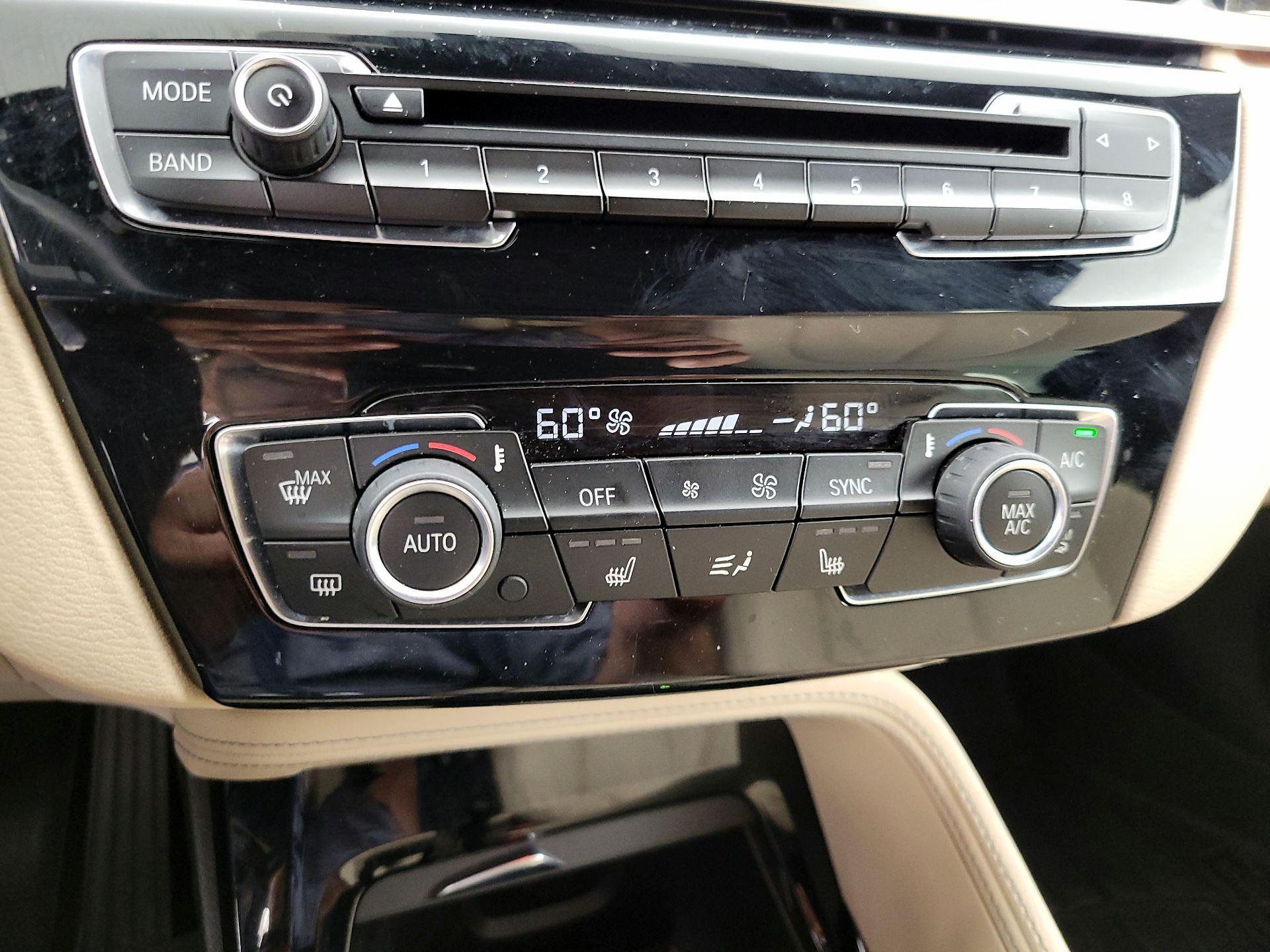 Thumbnail: 2016 BMW X1 - 17
