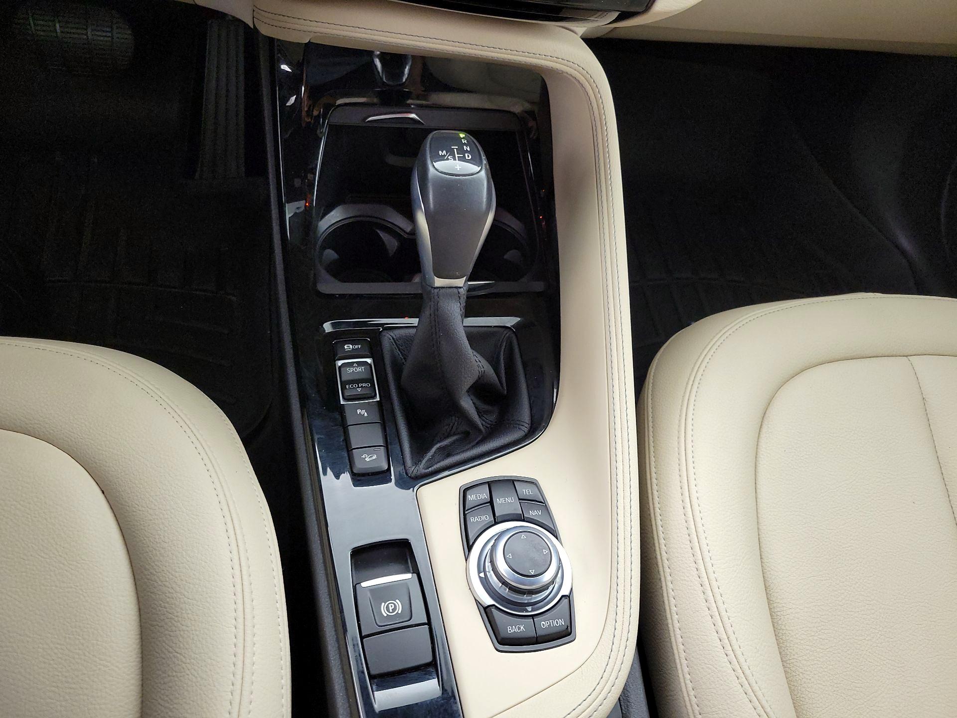 Thumbnail: 2016 BMW X1 - 18
