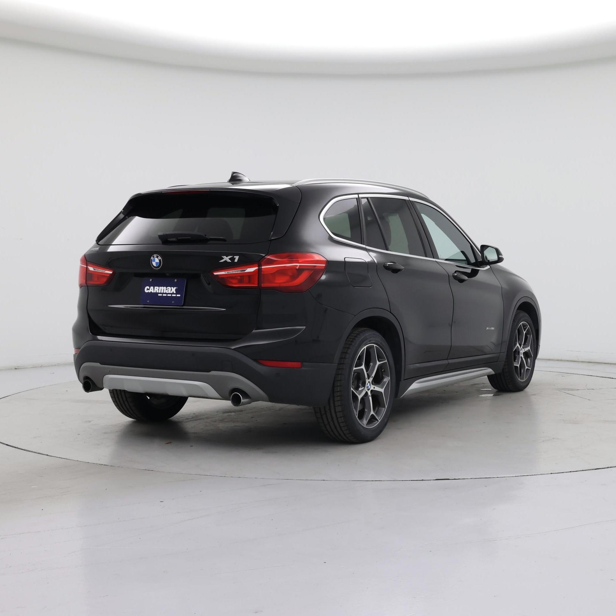 Thumbnail: 2016 BMW X1 - 8